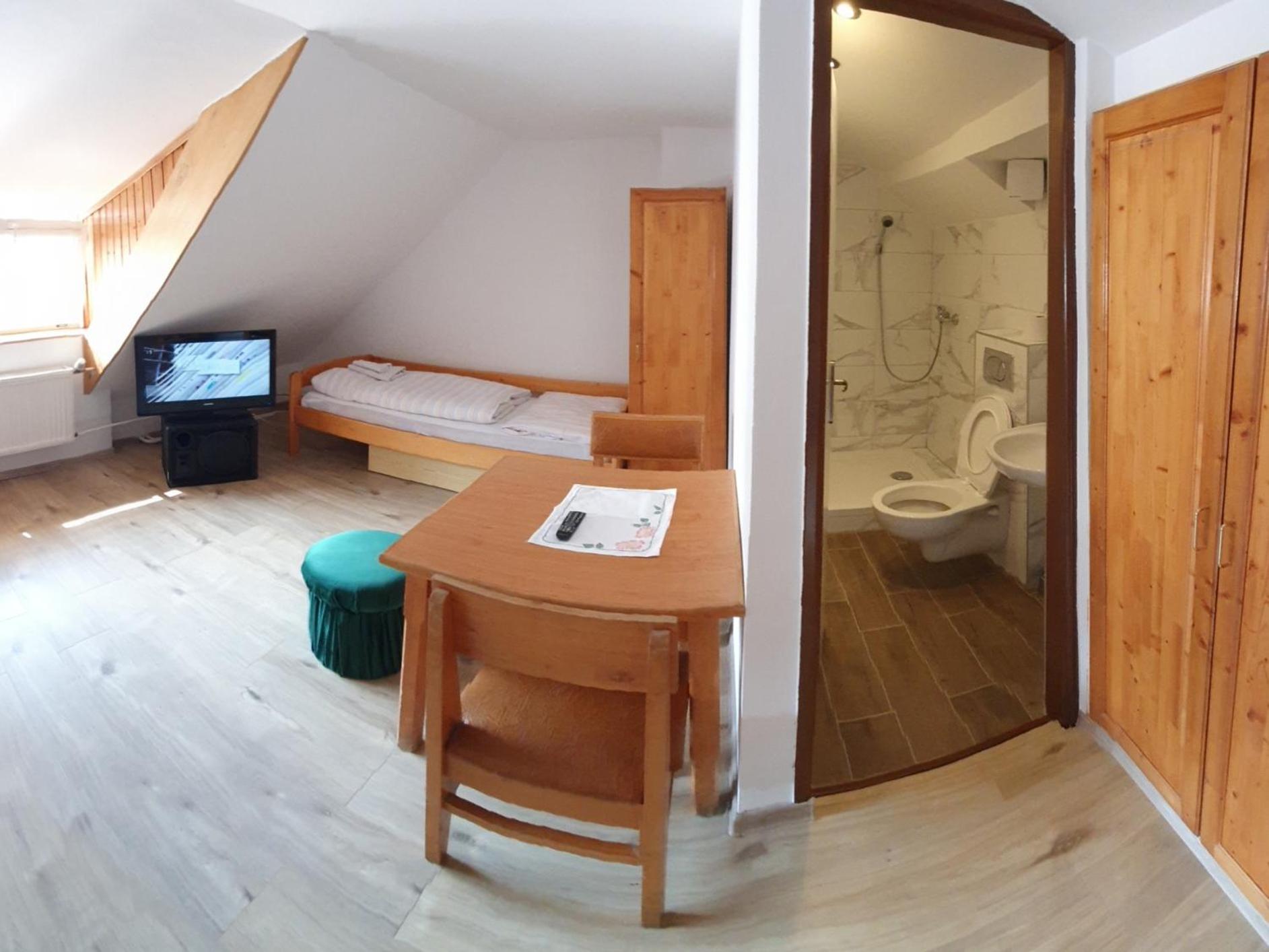 Economy Double Room