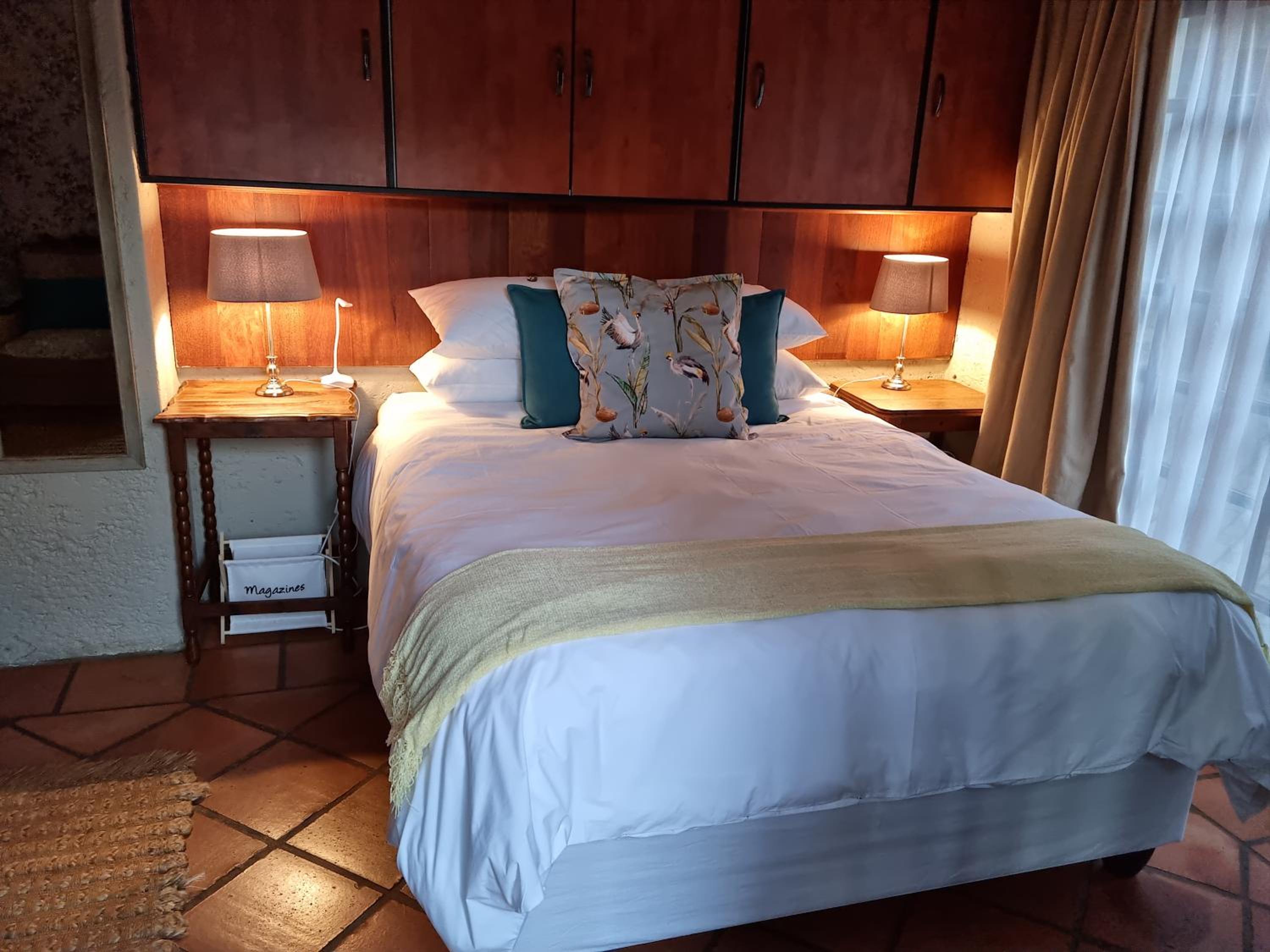 Standard Suite - Photo 34