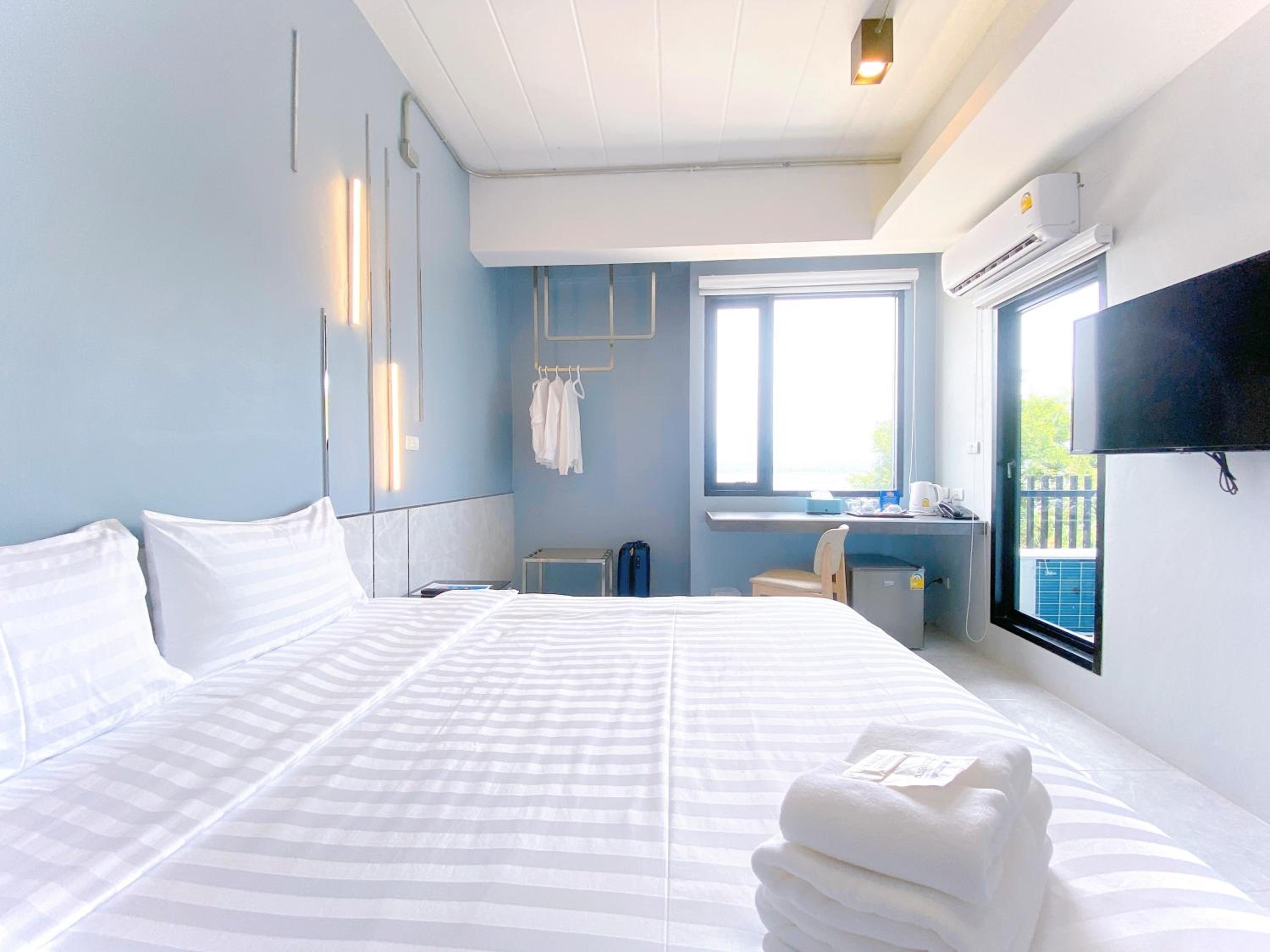 Double Room with Balcony - Photo 1