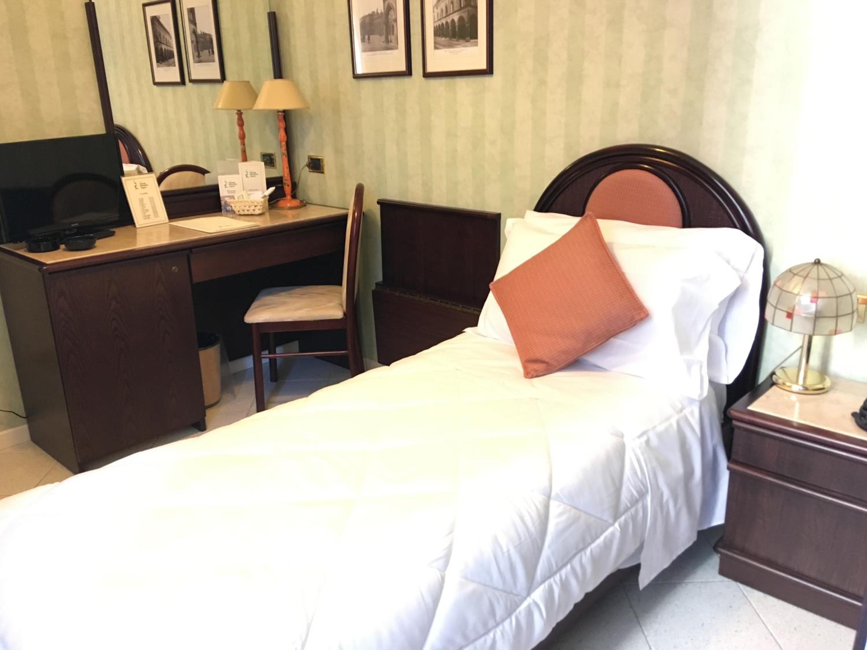 Classic Single Room photo 2