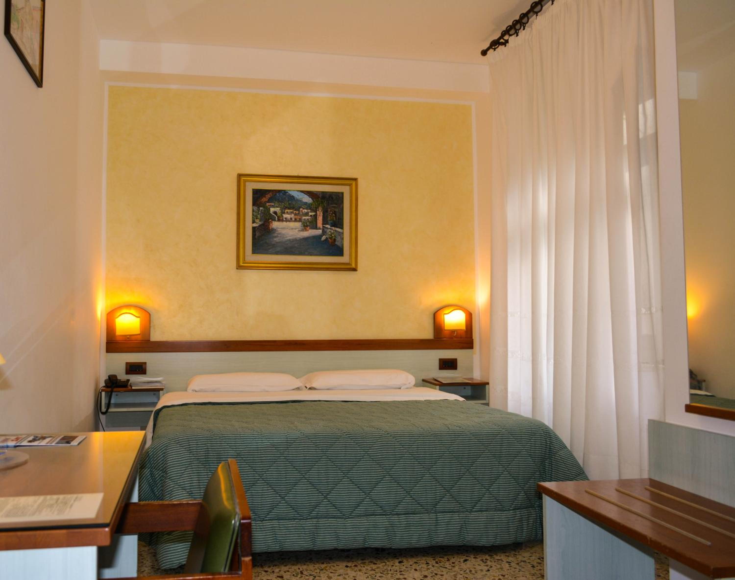 Economy Double or Twin Room - Photo 10