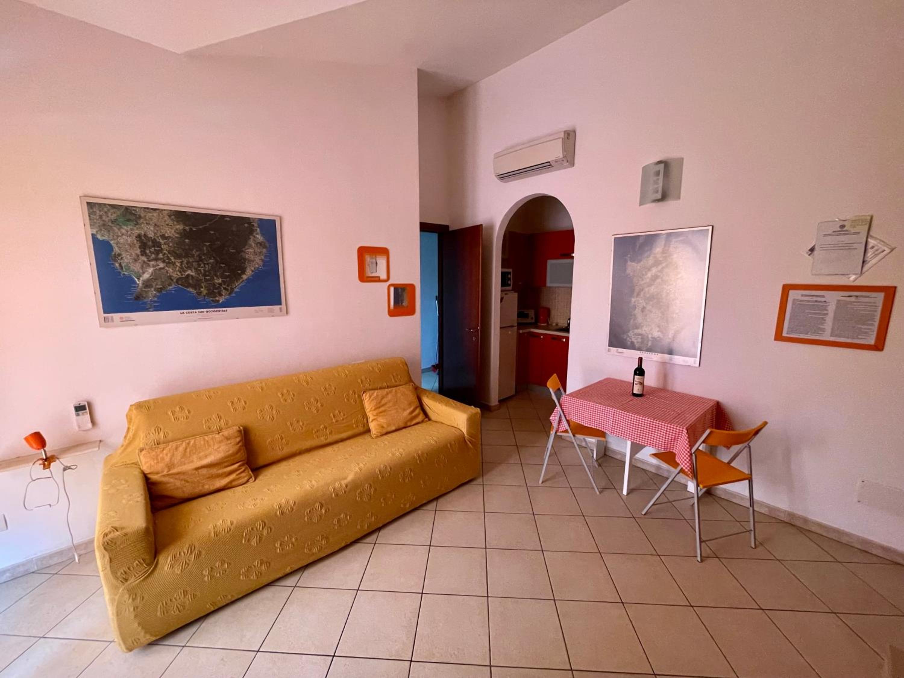 One-Bedroom Apartment