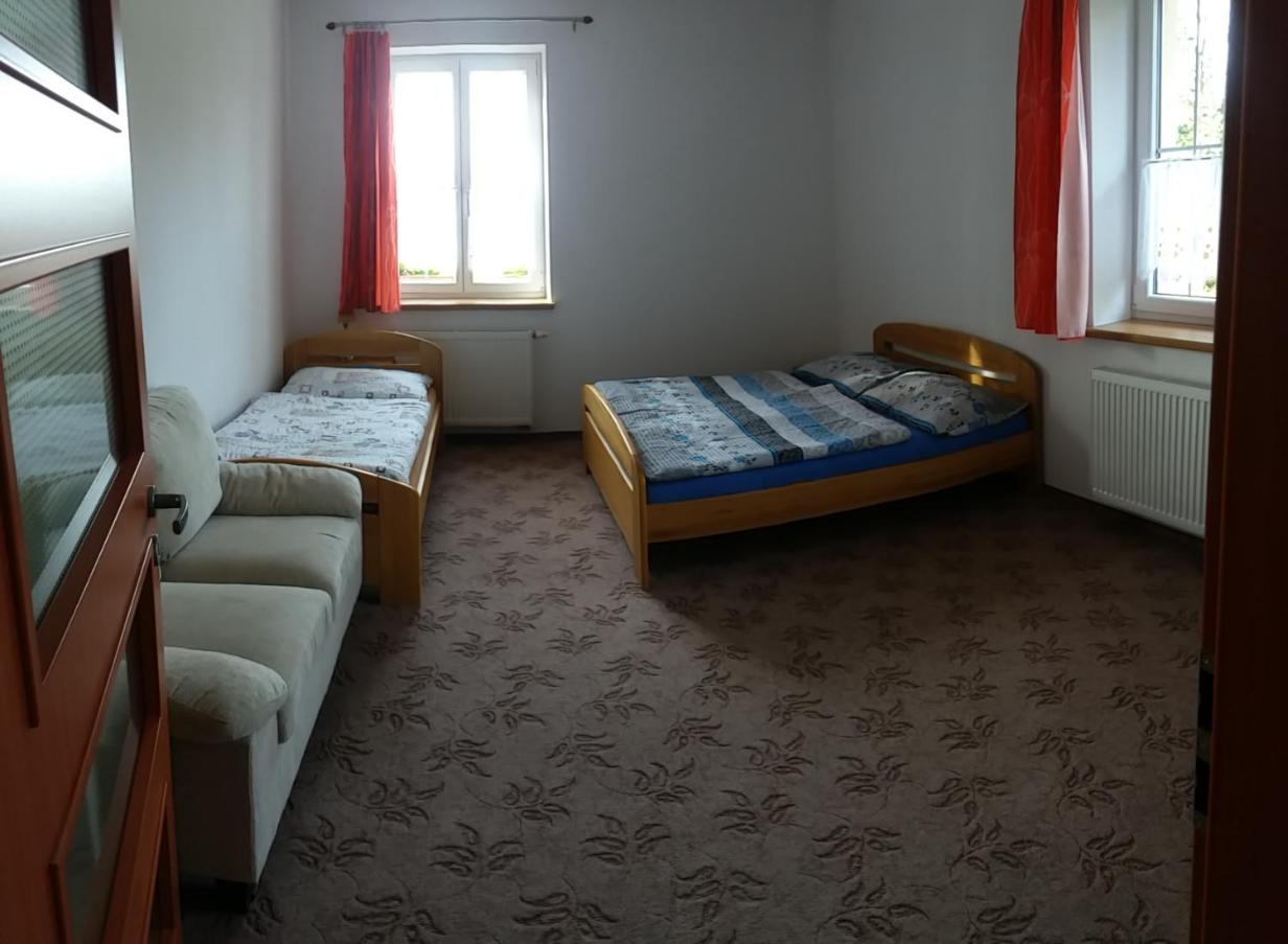One-Bedroom Apartment photo 2