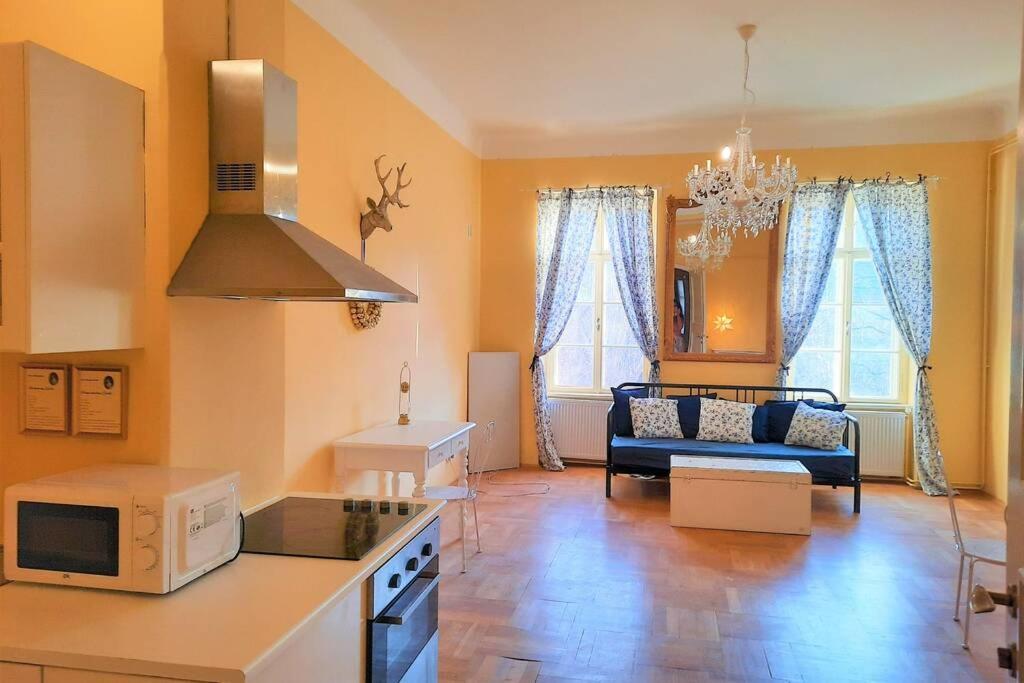 Three-Bedroom Apartment photo 3