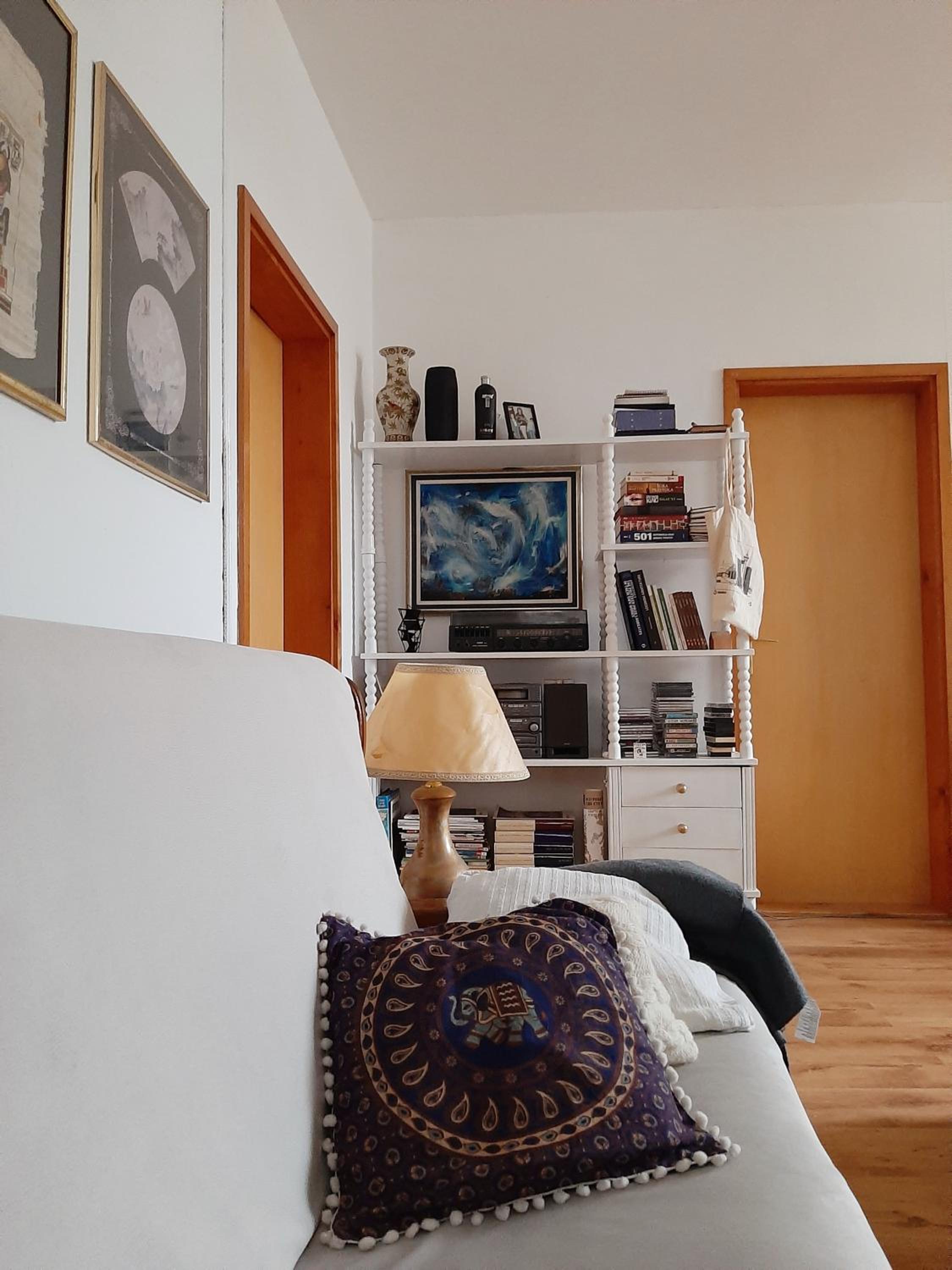 One-Bedroom Apartment photo 2