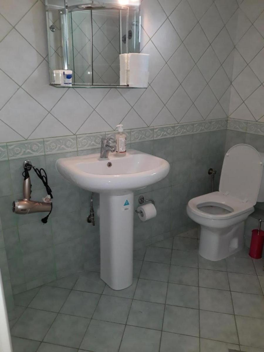Apartment photo 2