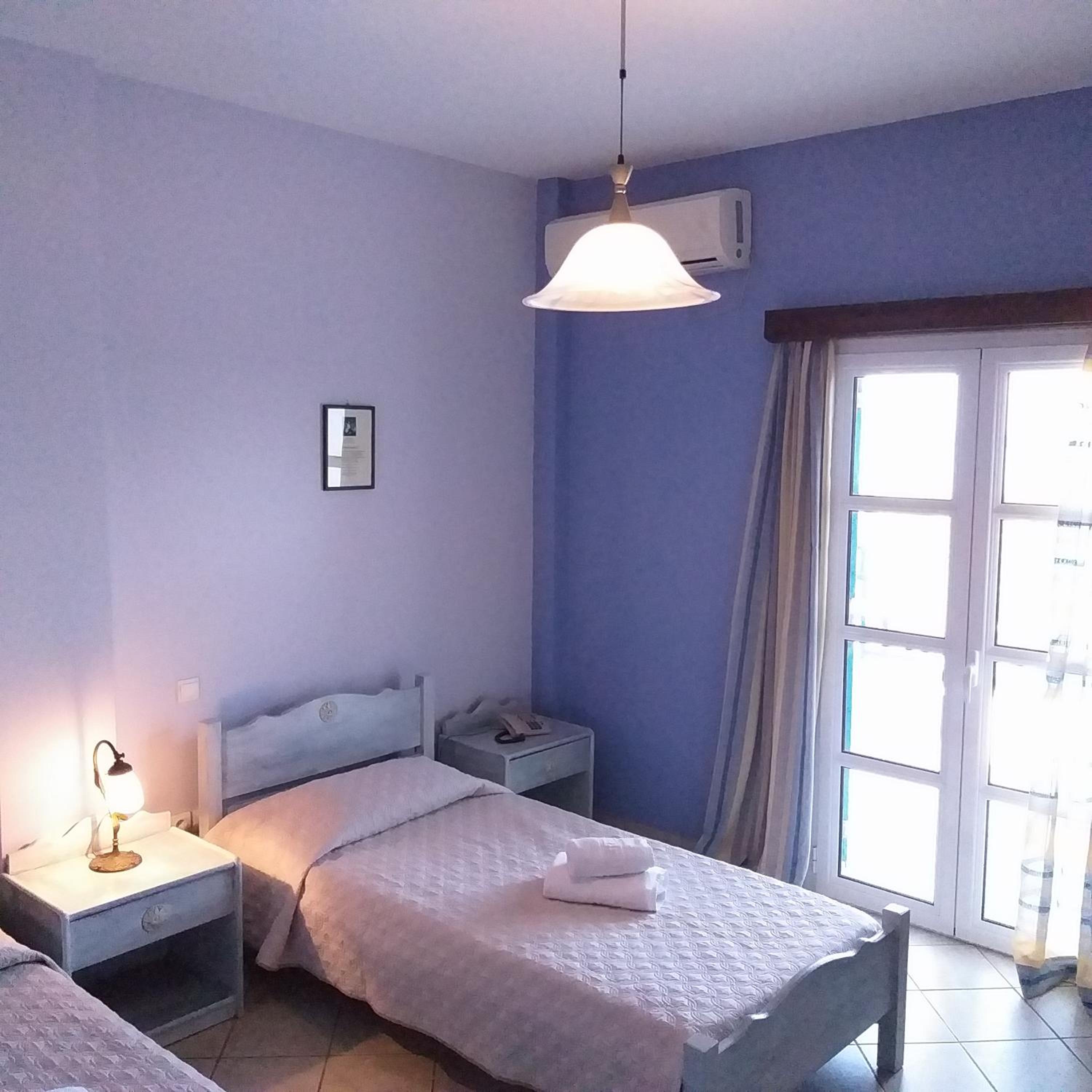 Standard Twin Room with Sea View - Photo 1