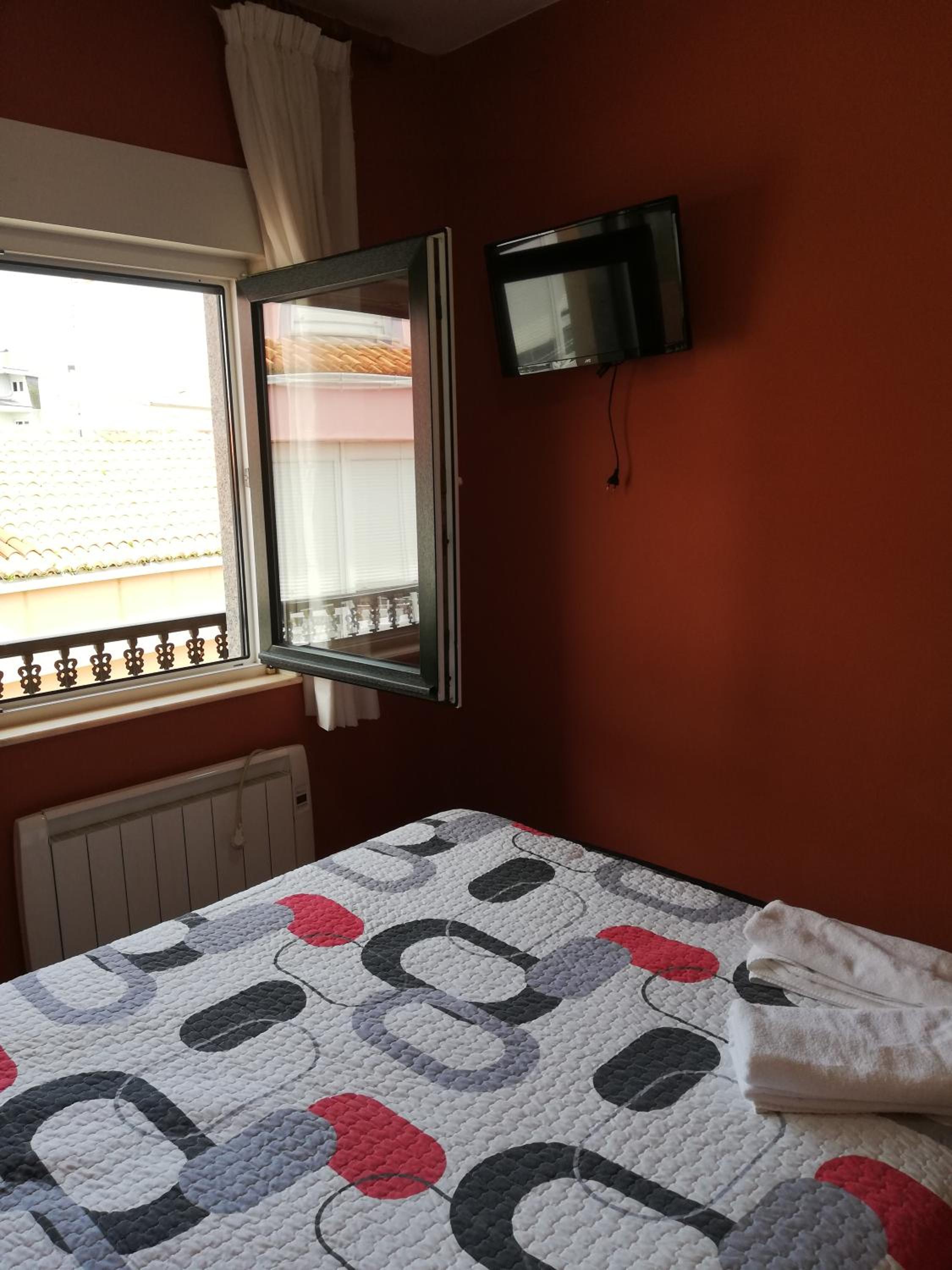 Deluxe Double or Twin Room photo 3