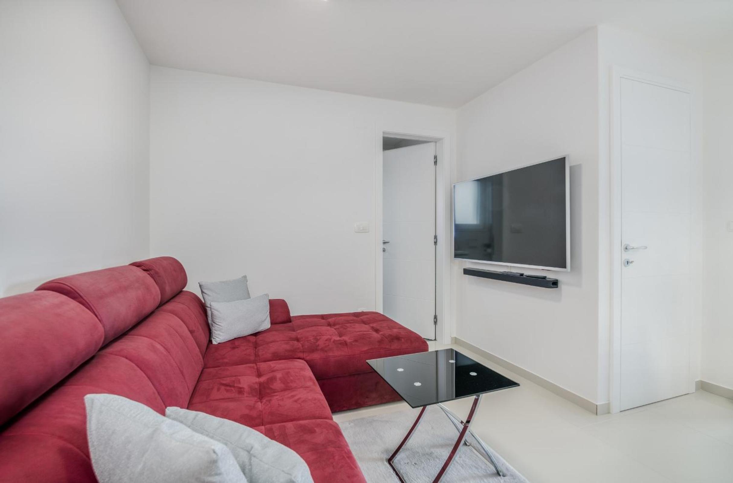 One Bedroom Apartment with Pool