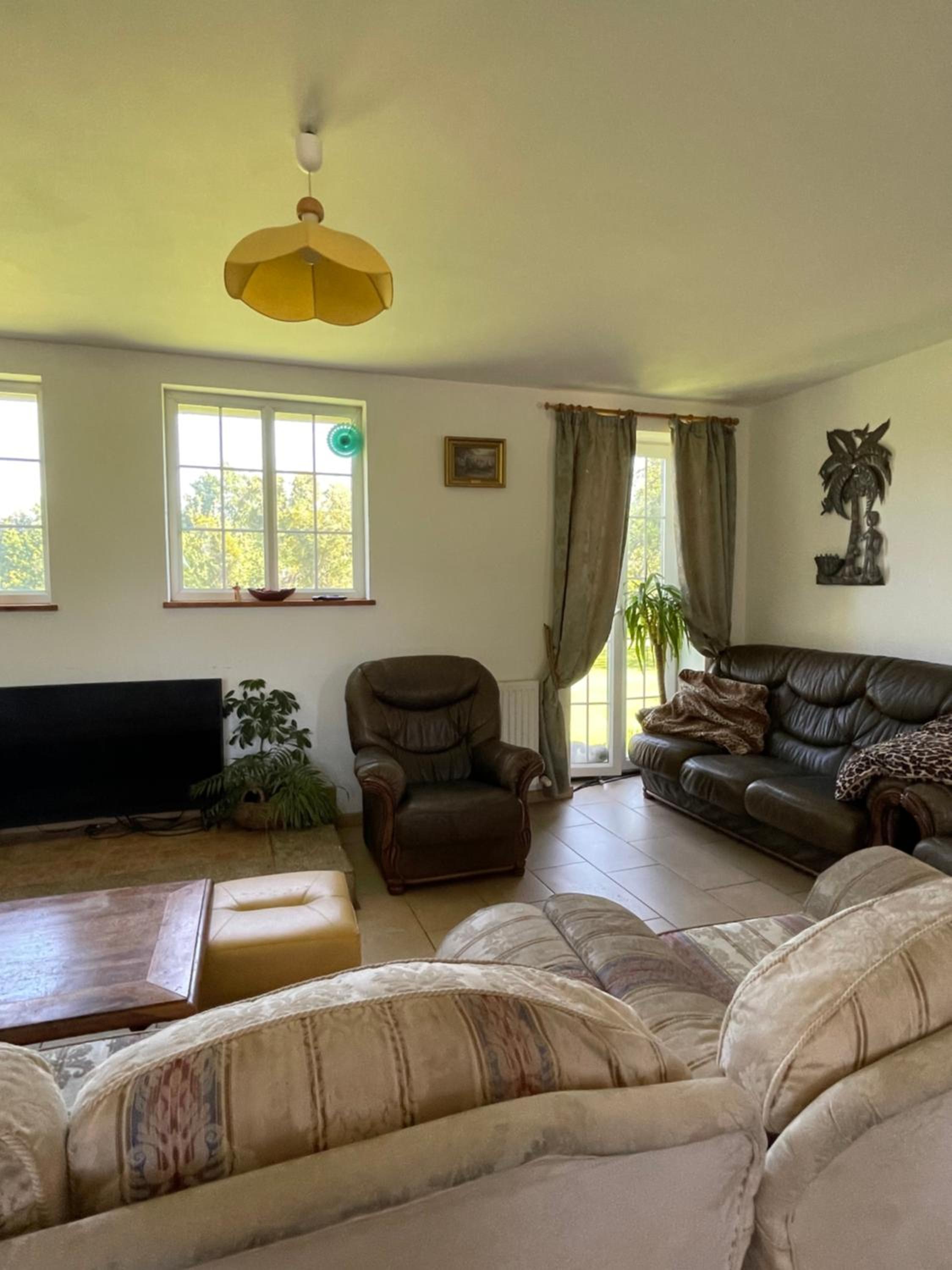 Three-Bedroom House photo 3
