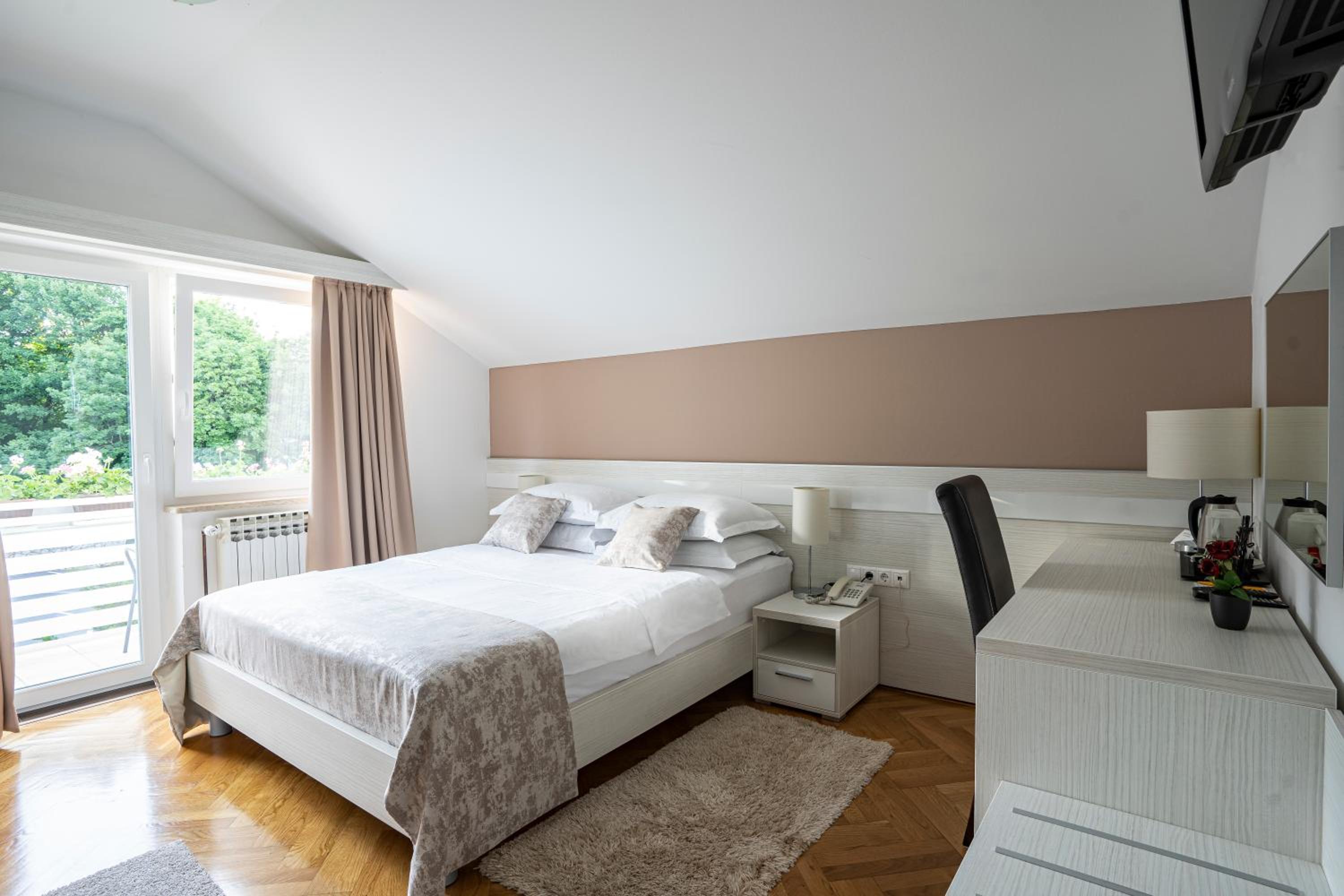 Economy Double Room with Balcony