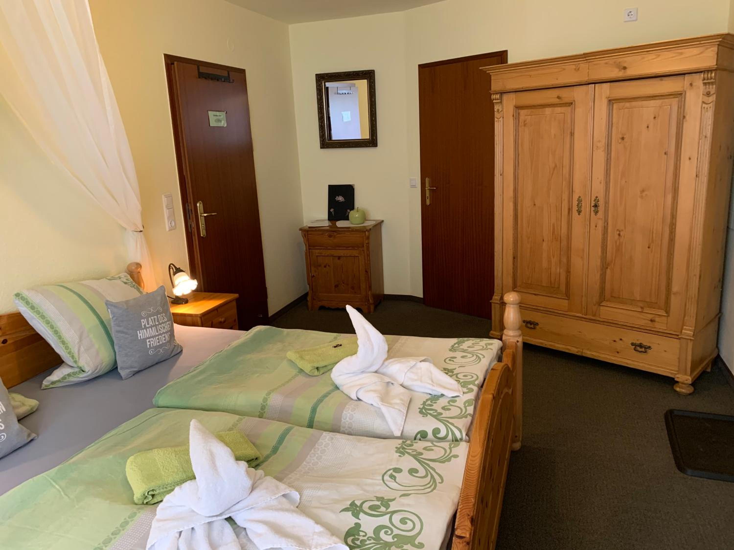 Double Room - Photo 23