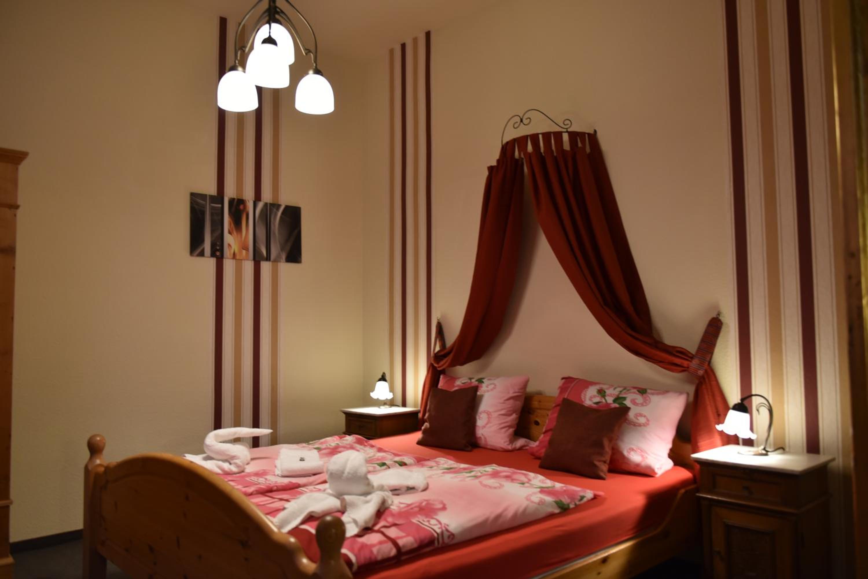 Double Room - Photo 26
