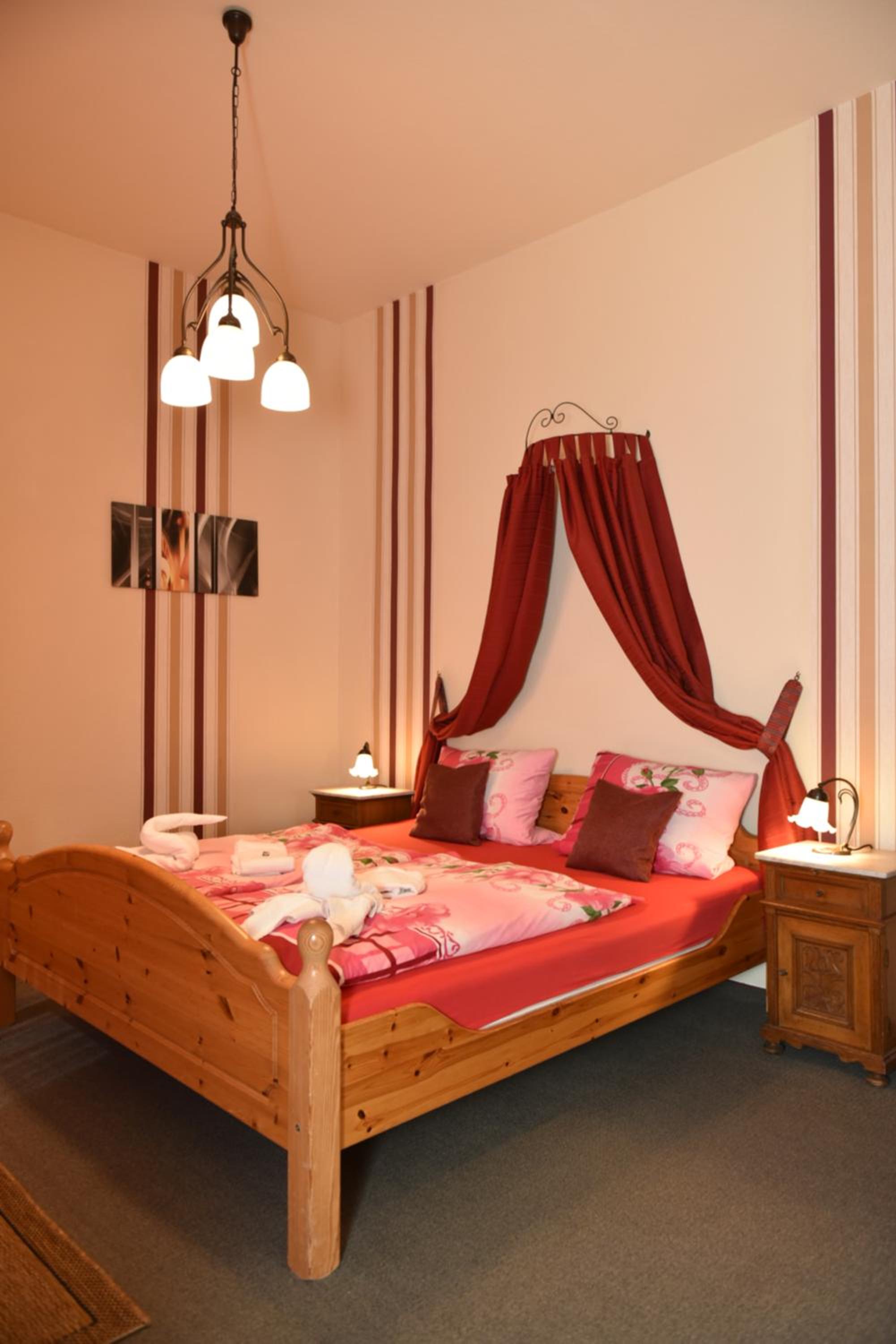 Double Room - Photo 25