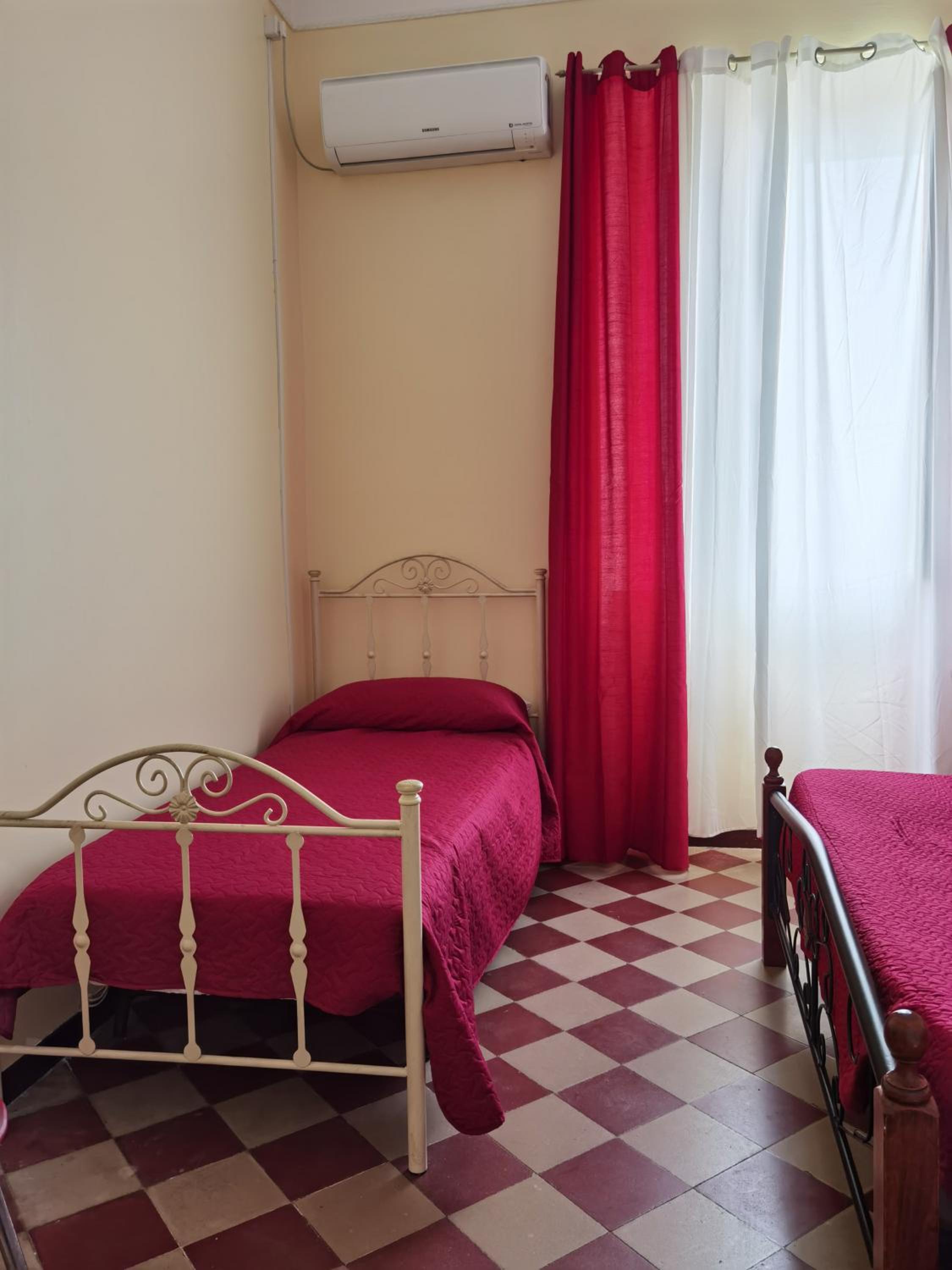 Studio Apartment with One Double Bed photo 1