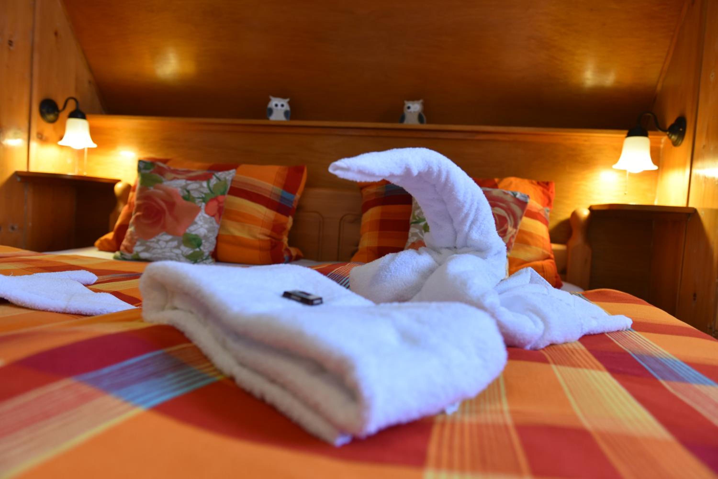 Double Room - Photo 9