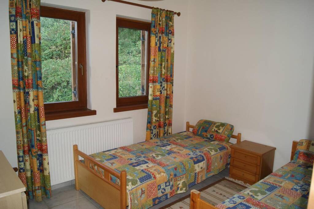 Three-Bedroom House photo 3