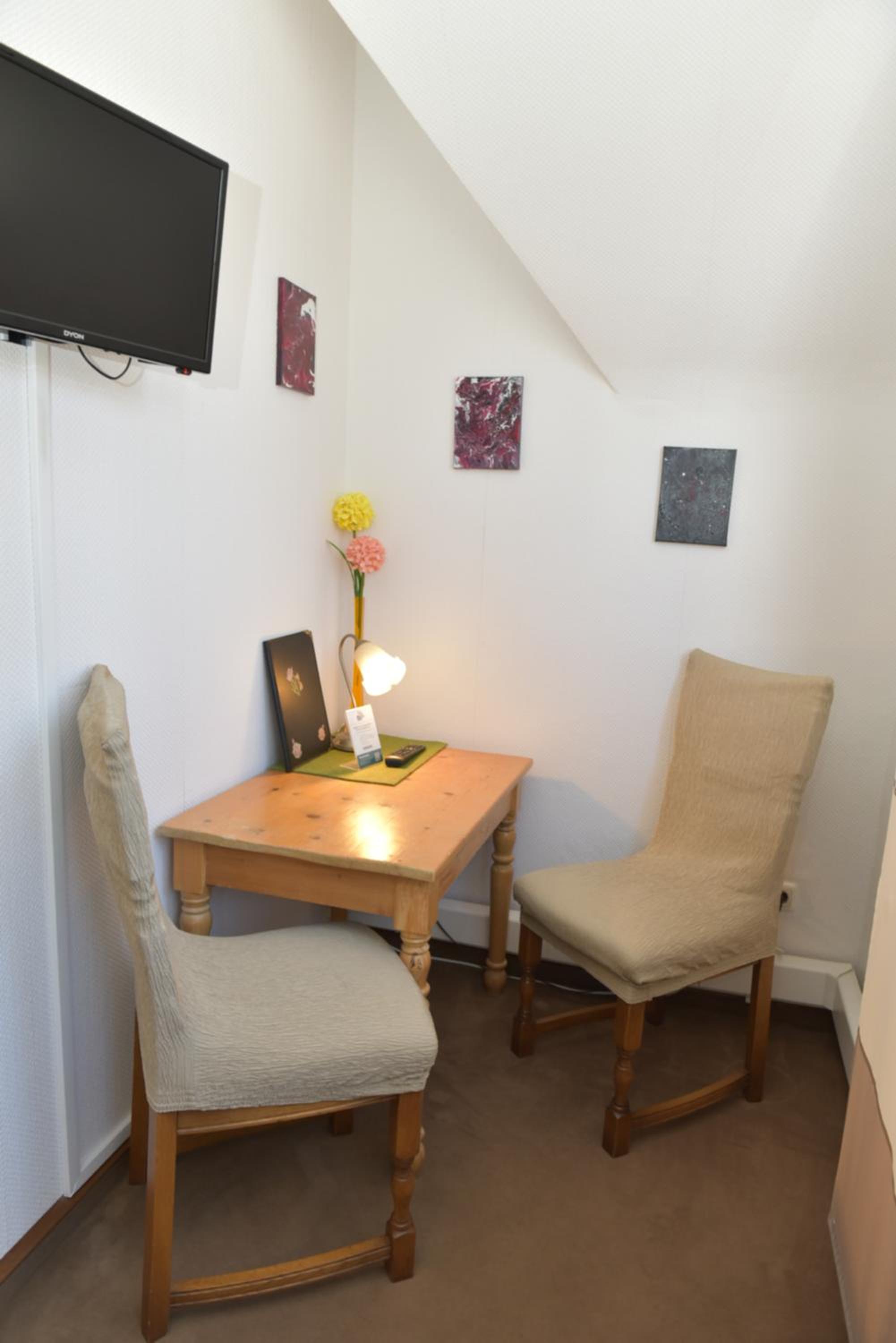 Double Room - Photo 6