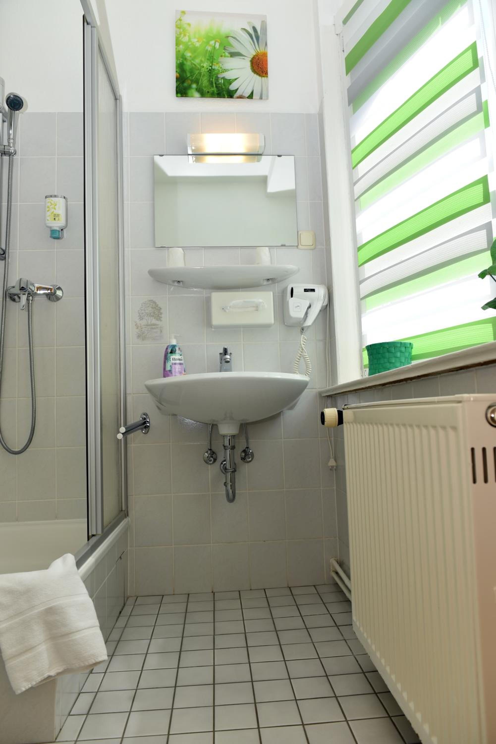 Double Room - Photo 30