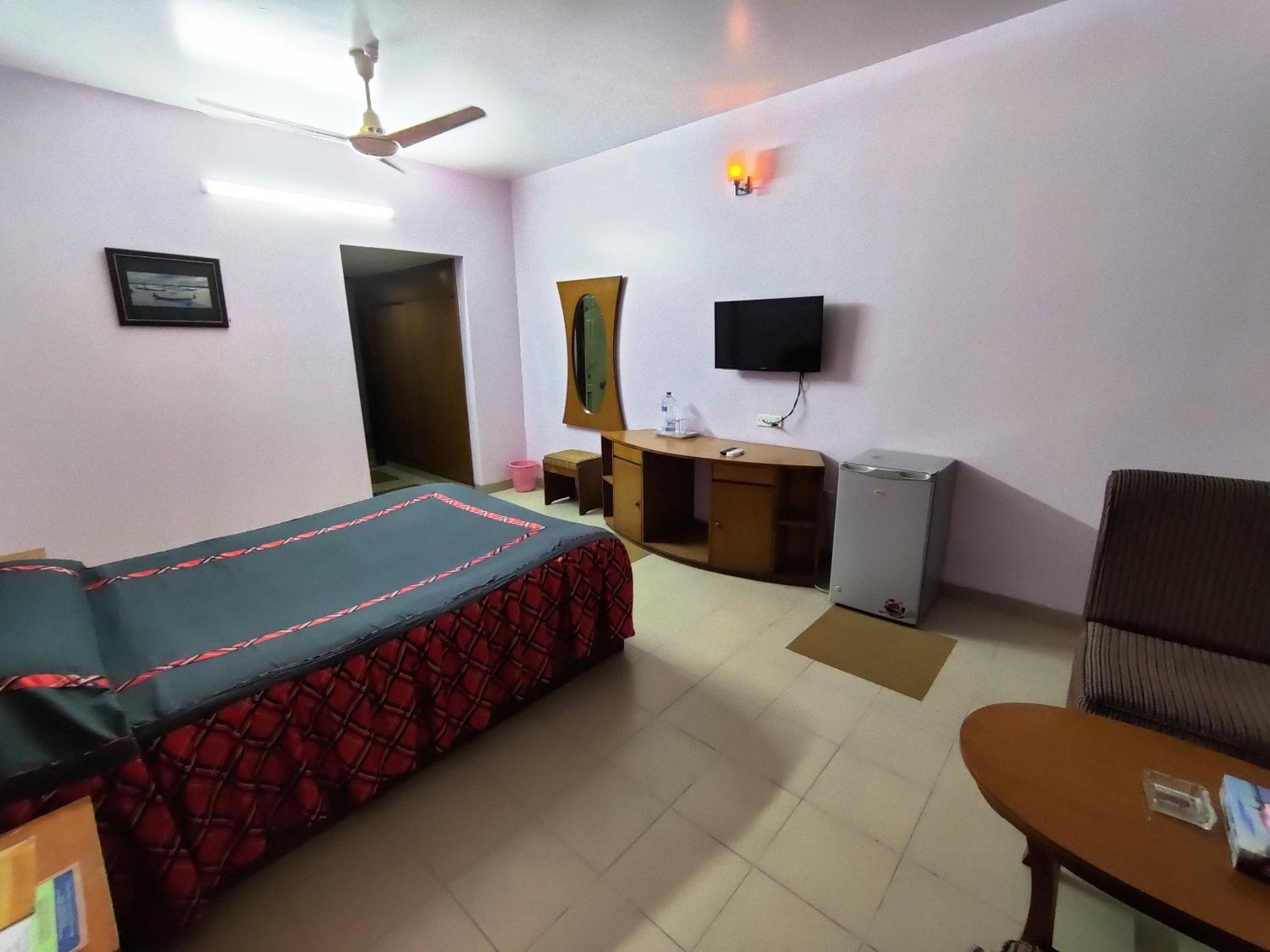 Premium Double or Twin Room photo 2