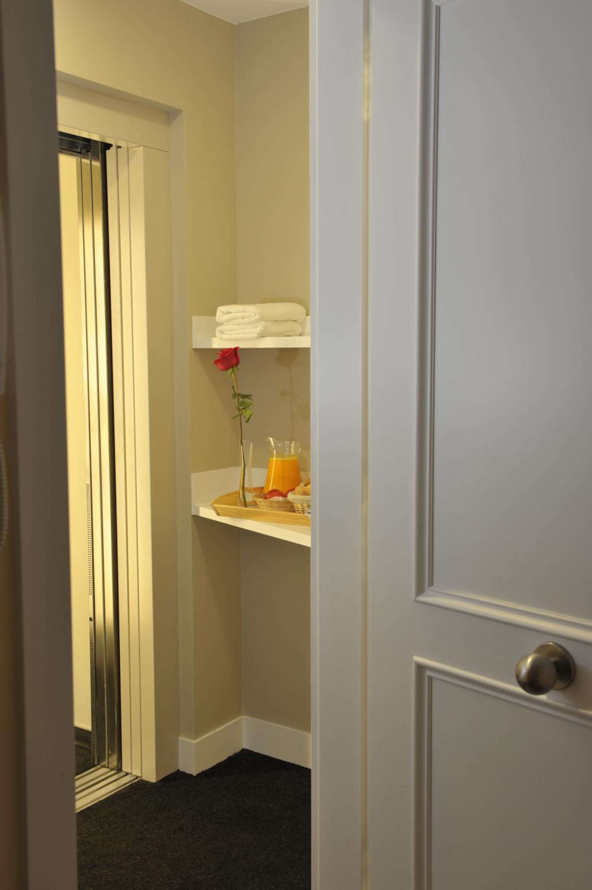 Executive Two-Bedroom Apartment With Spa Bath photo 3