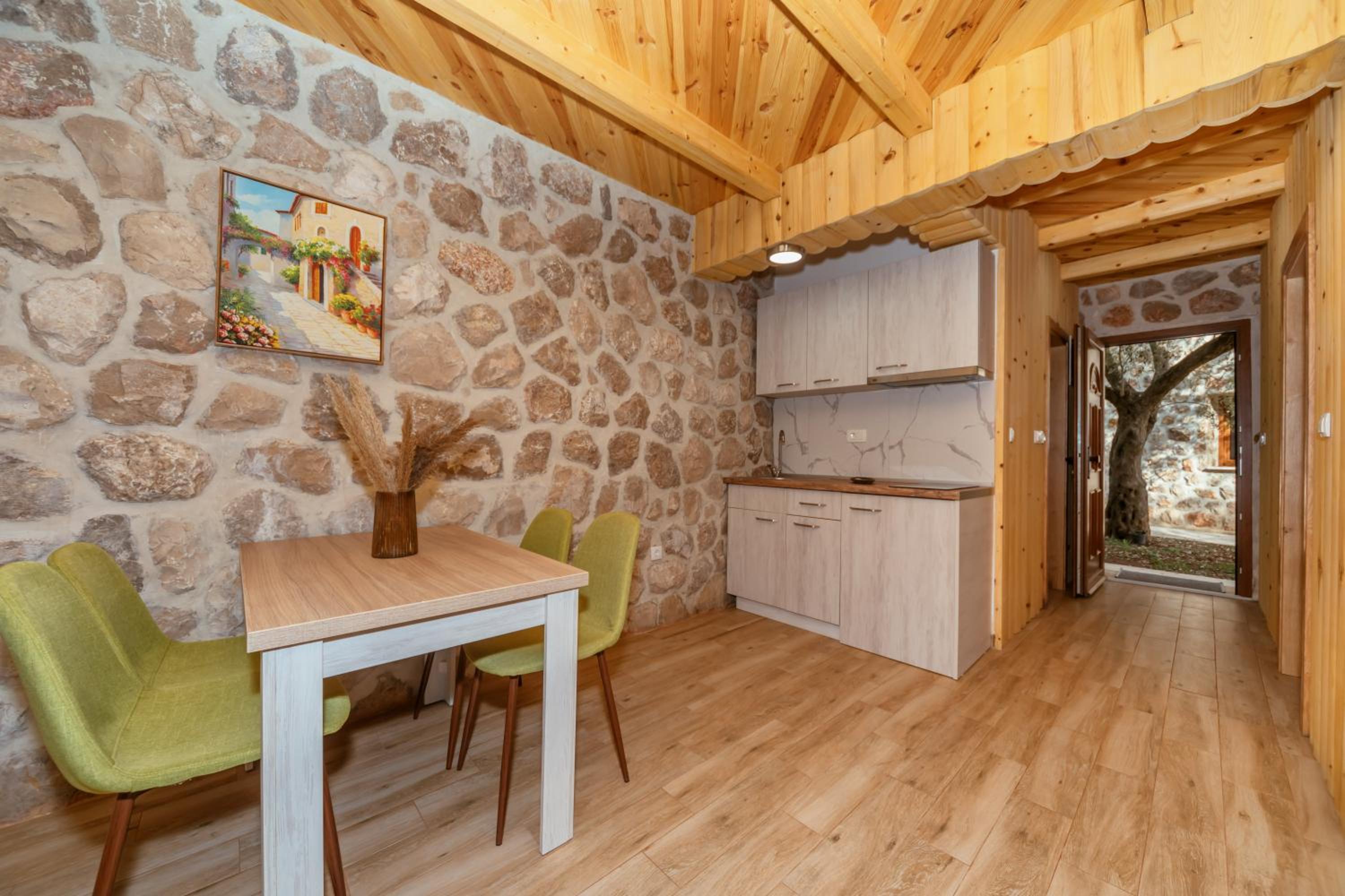 One-Bedroom Apartment - Photo 9
