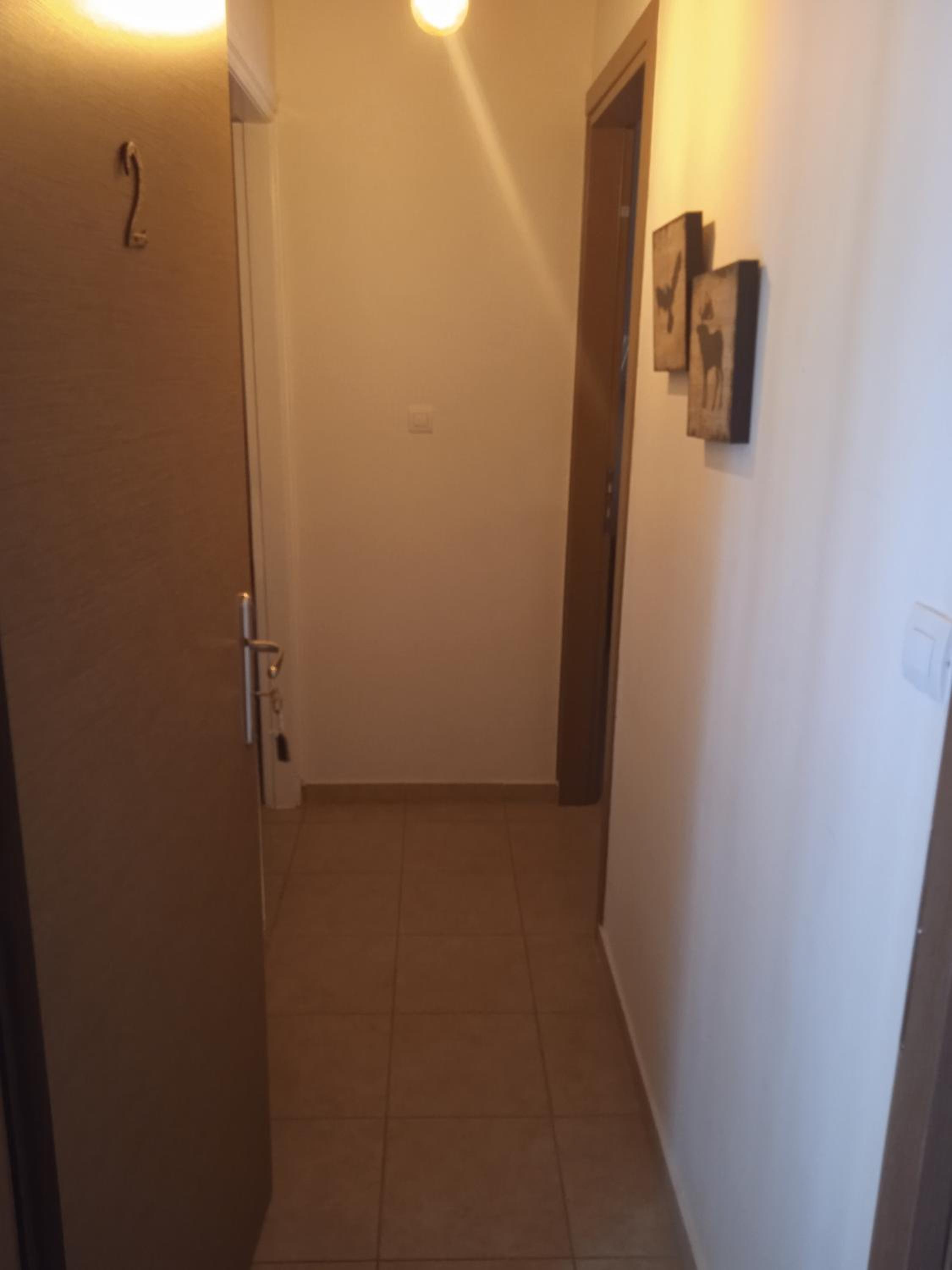 Apartment with Sea View - Photo 8