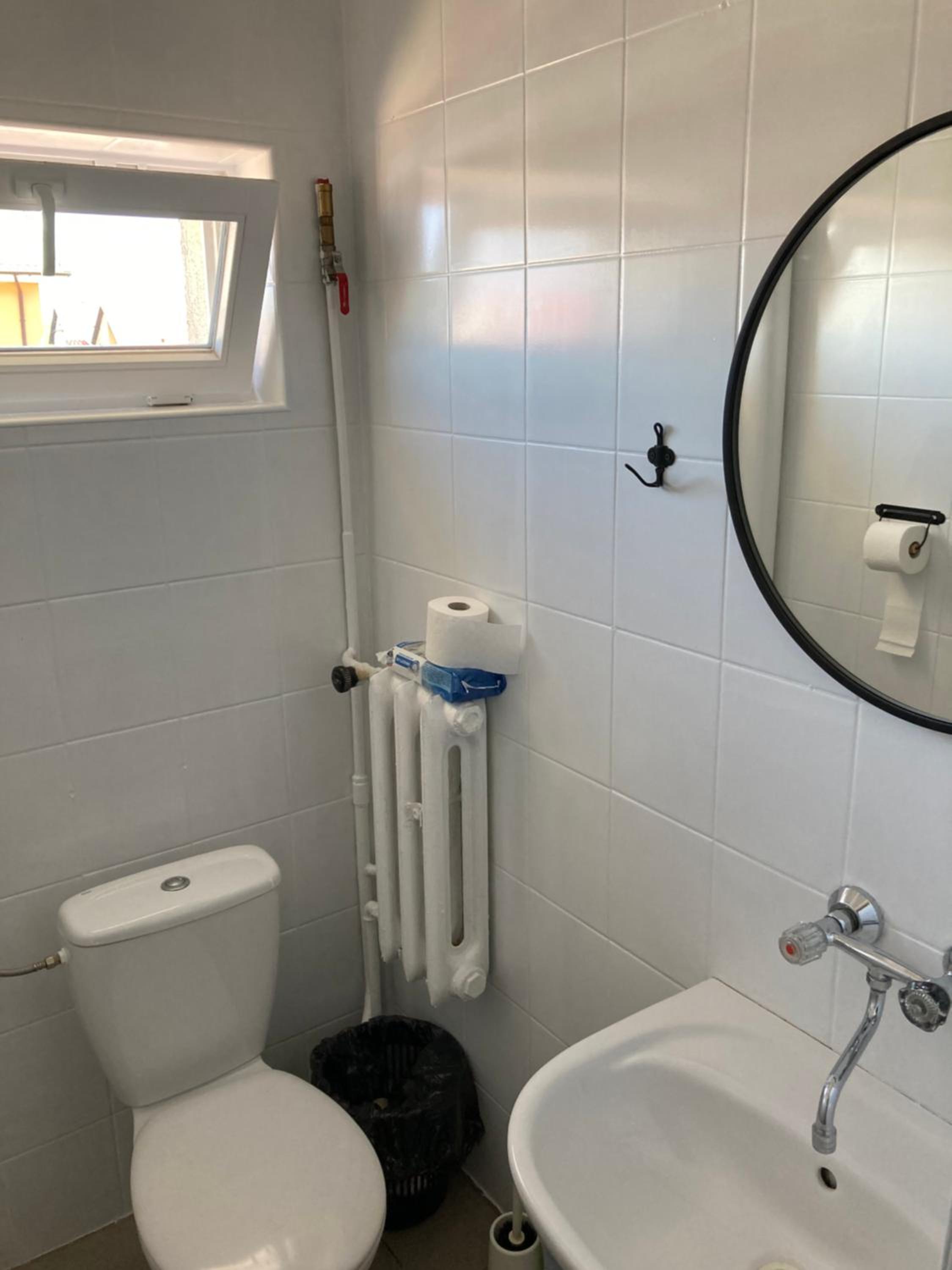 Double Room with Shared Bathroom photo 1