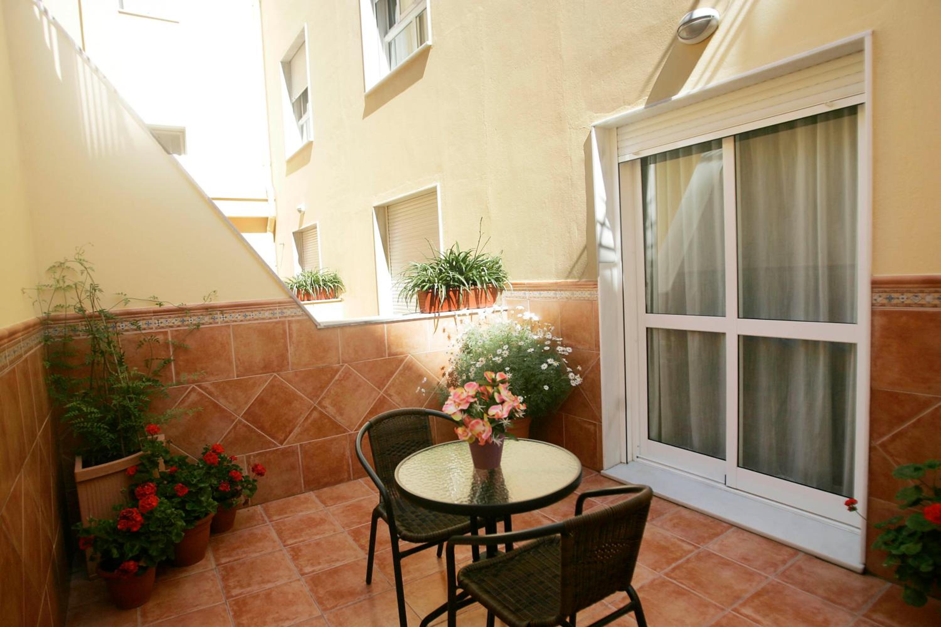 Double or Twin Room with Terrace photo 3