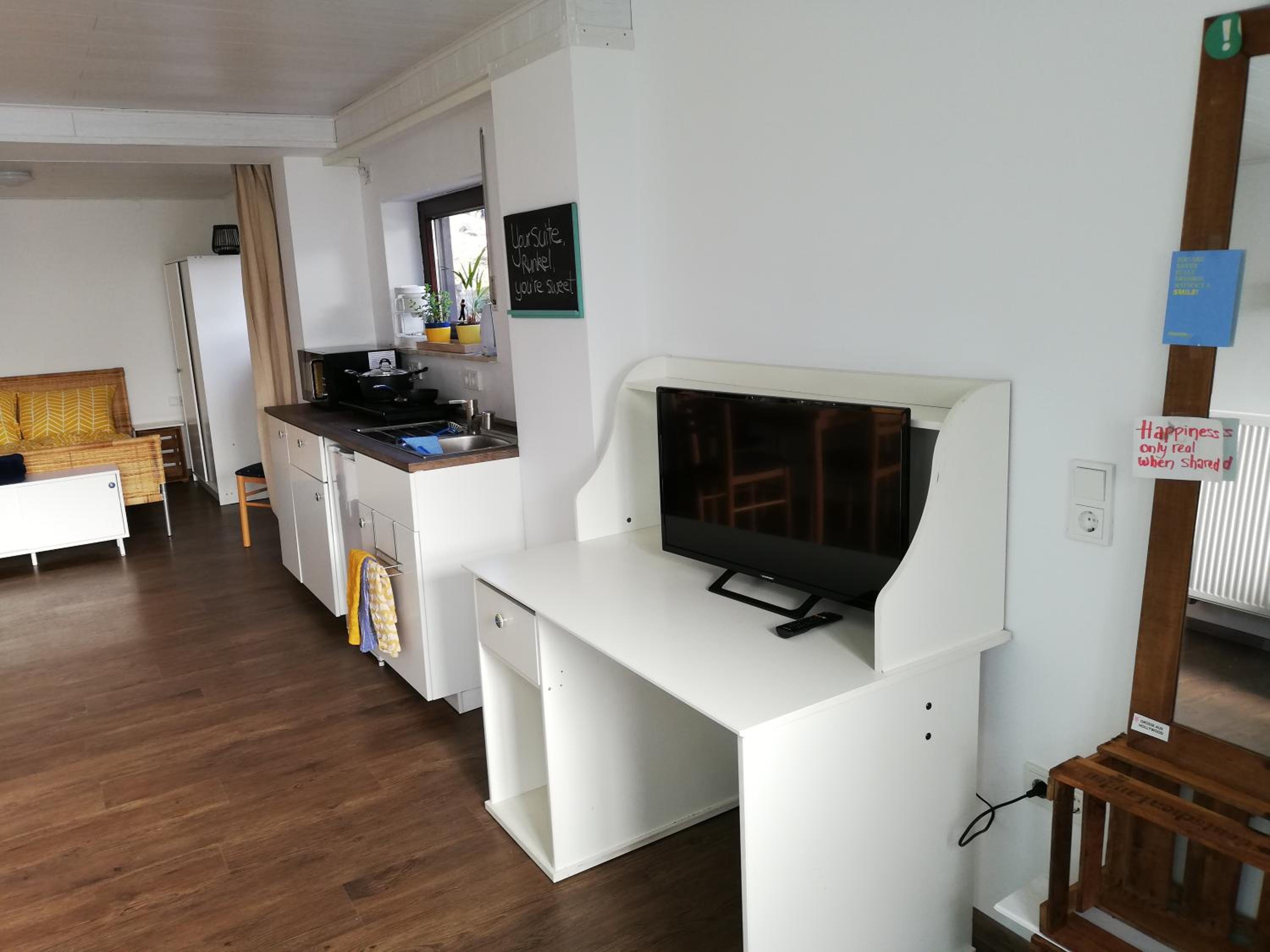 One-Bedroom Apartment photo 2