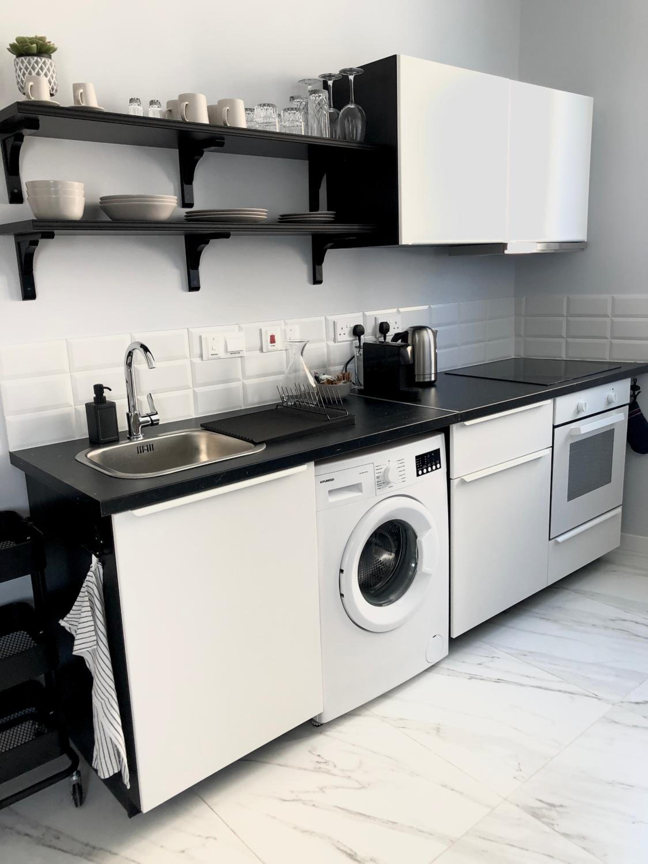 Studio Apartment - Photo 7