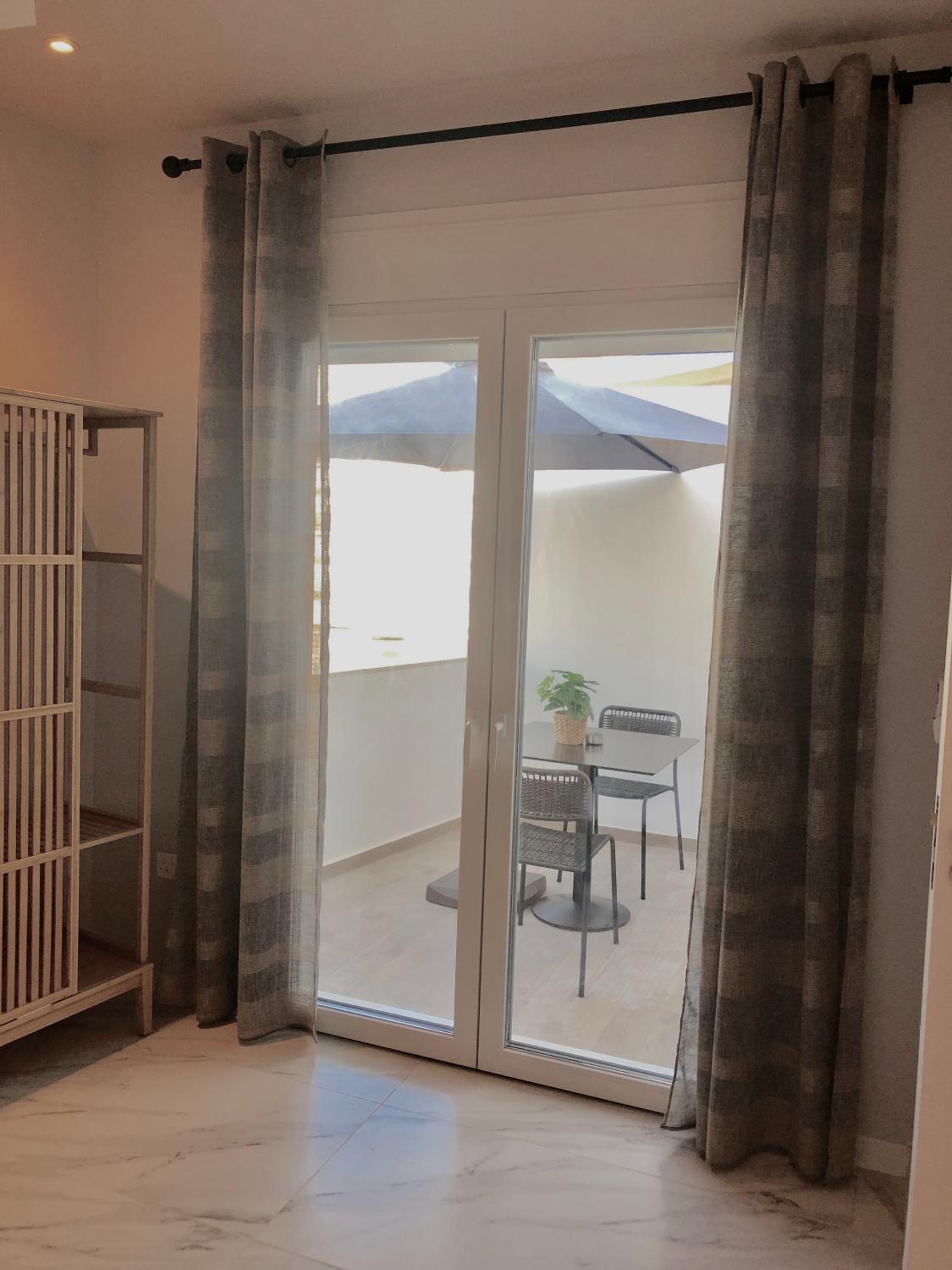 Studio Apartment - Photo 13