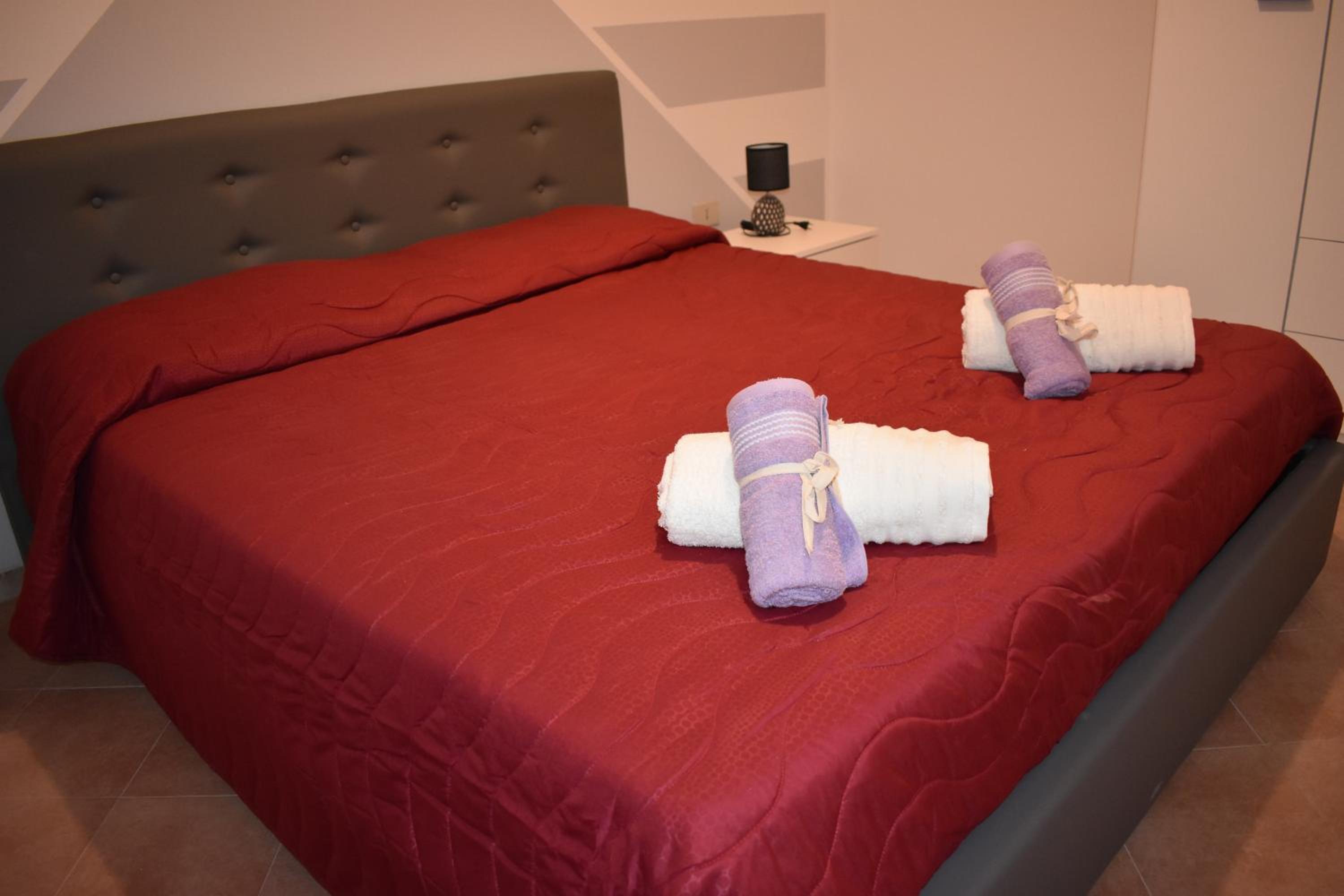 One-Bedroom House - Photo 16