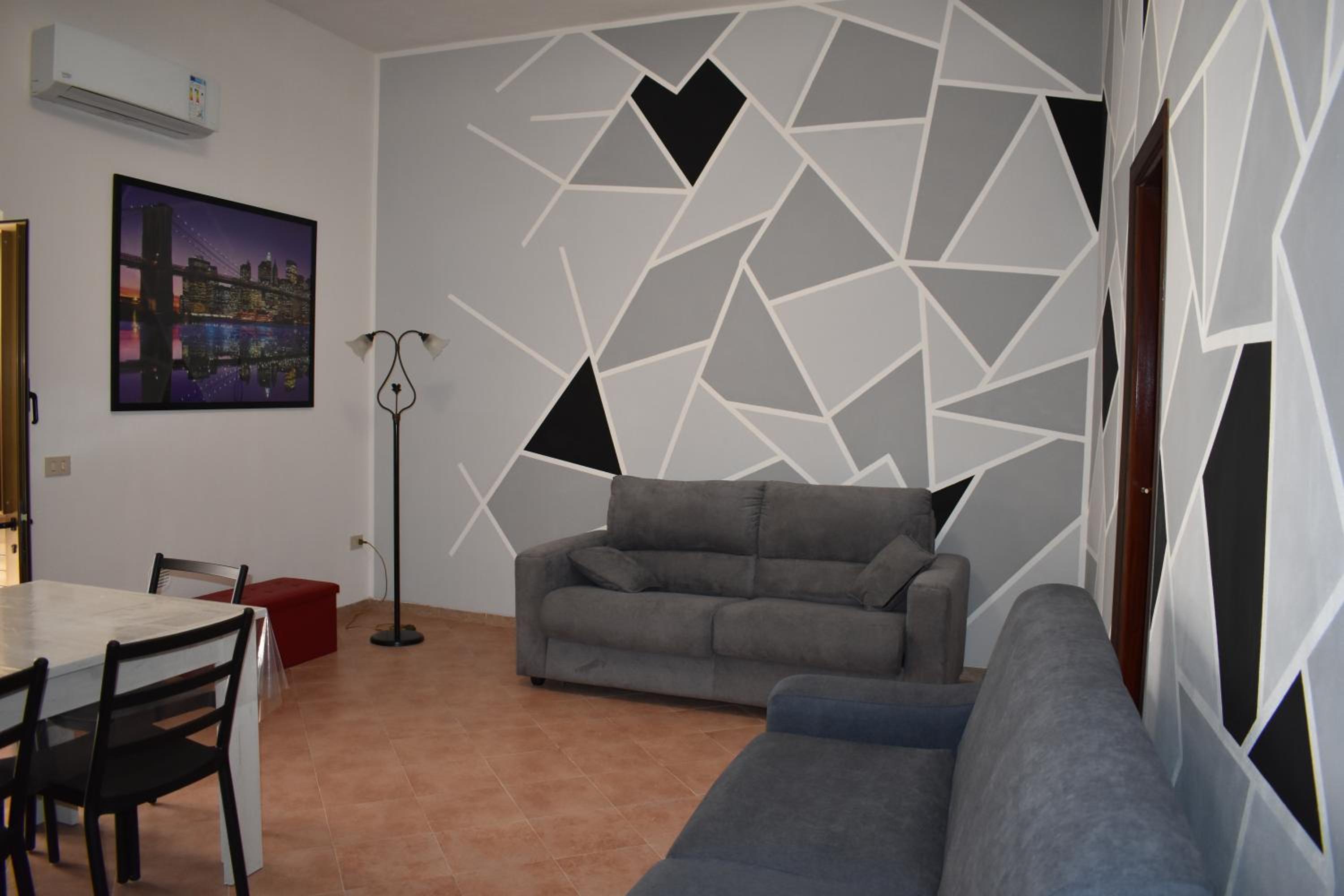 One-Bedroom House - Photo 12