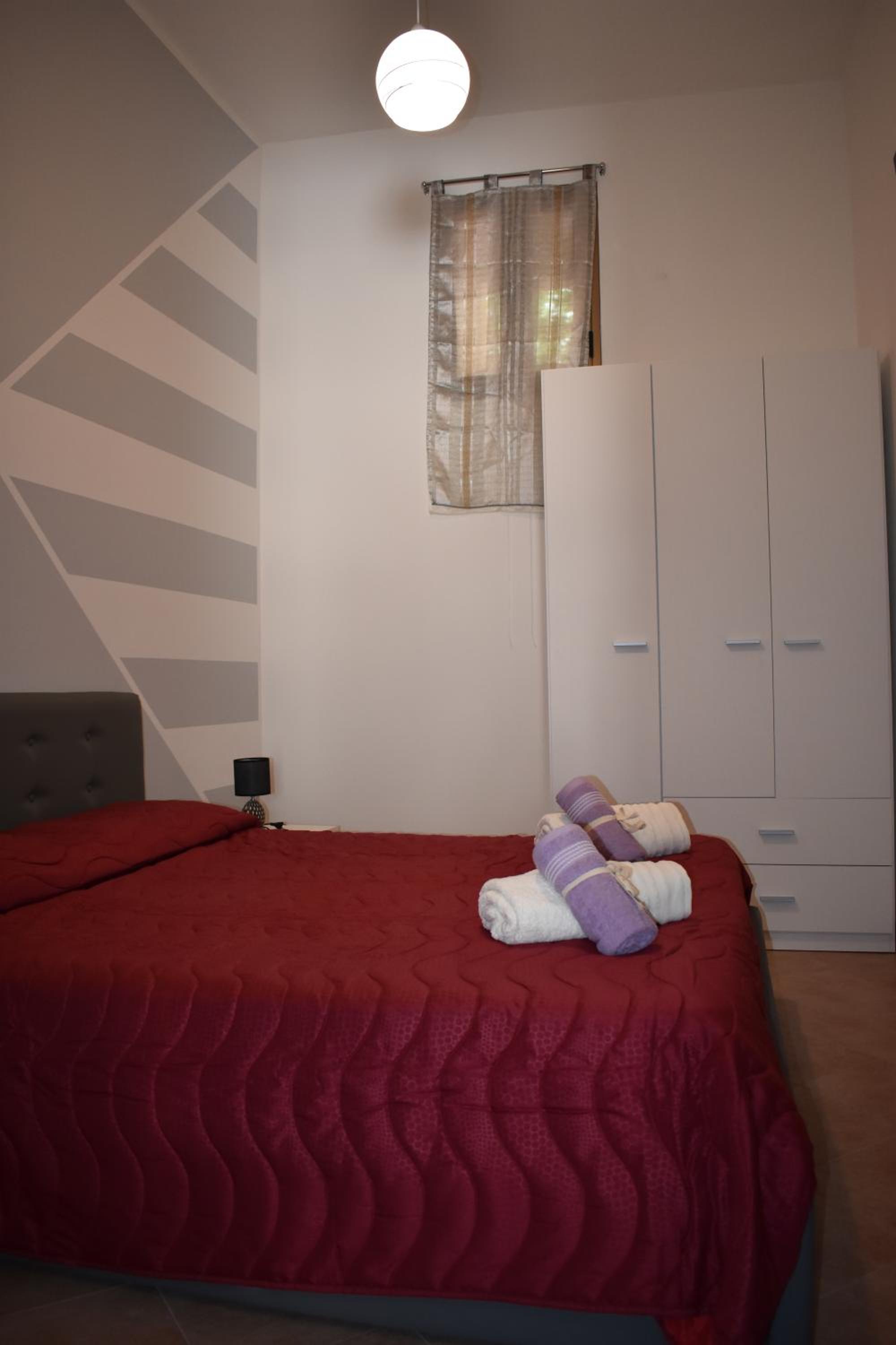 One-Bedroom House - Photo 14