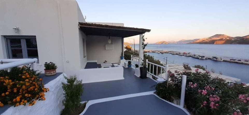 One-Bedroom Apartment with Sea View and Balcony