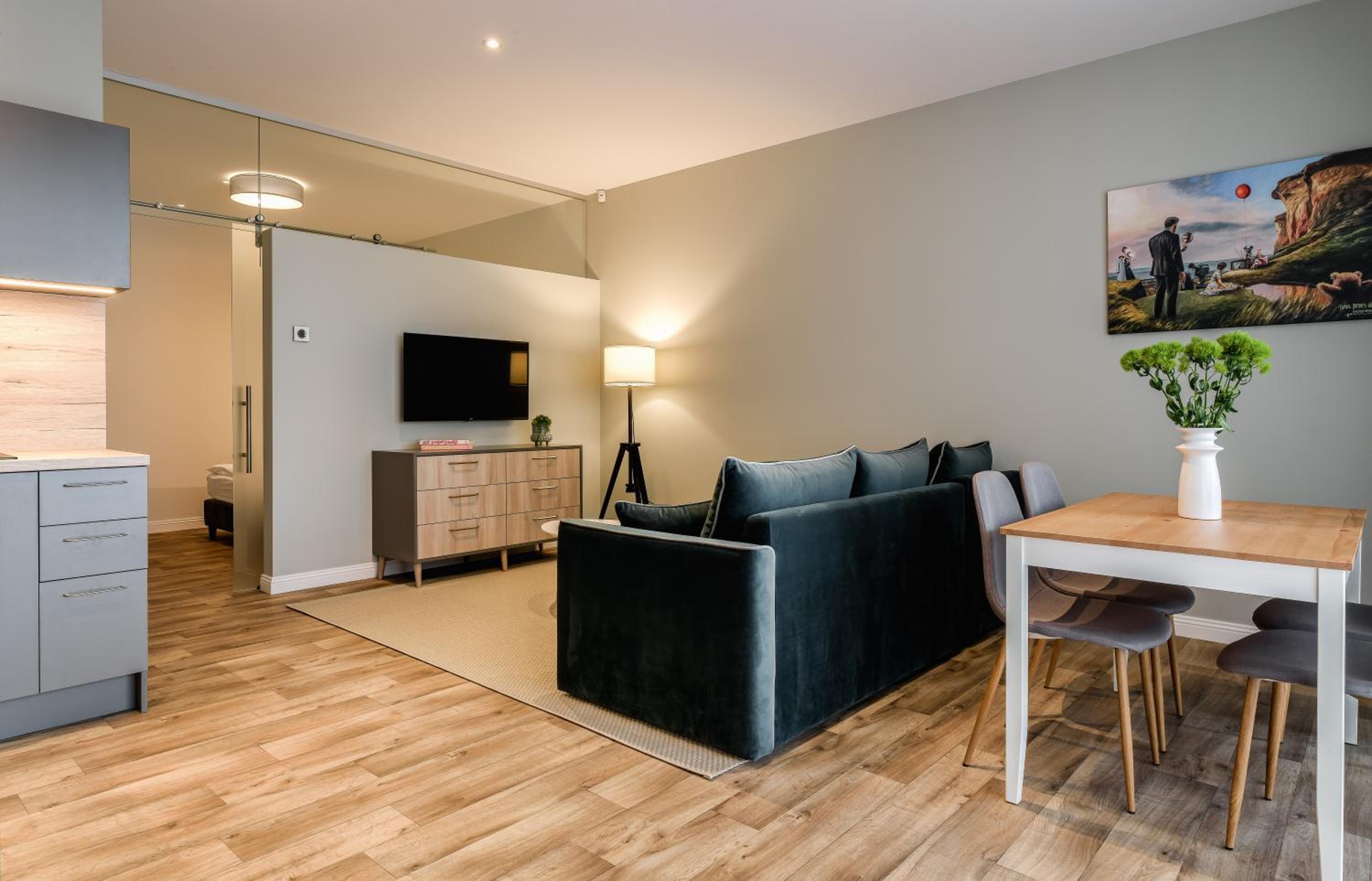 Apartment with Terrace - Photo 1