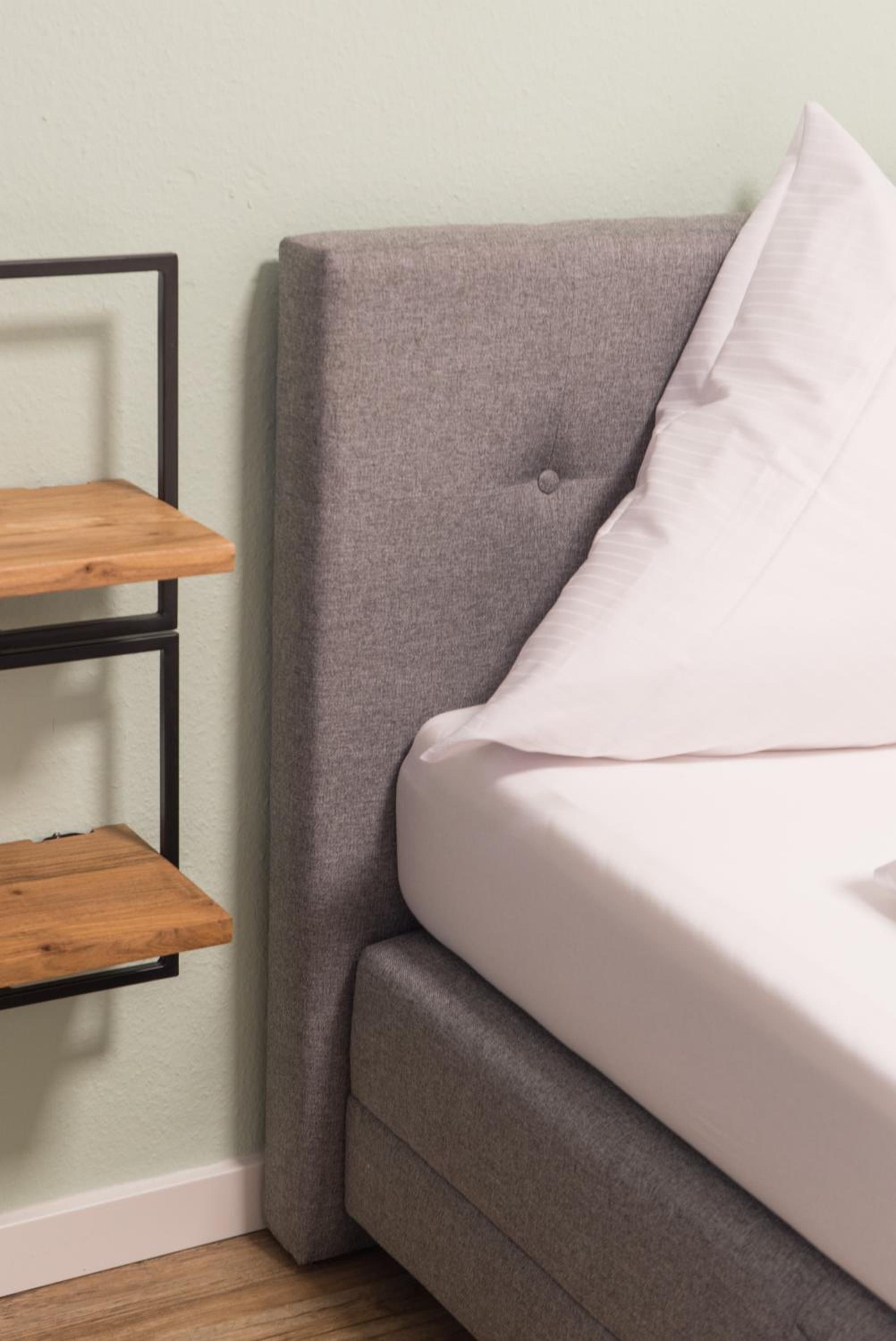 Standard Twin Room - Photo 6