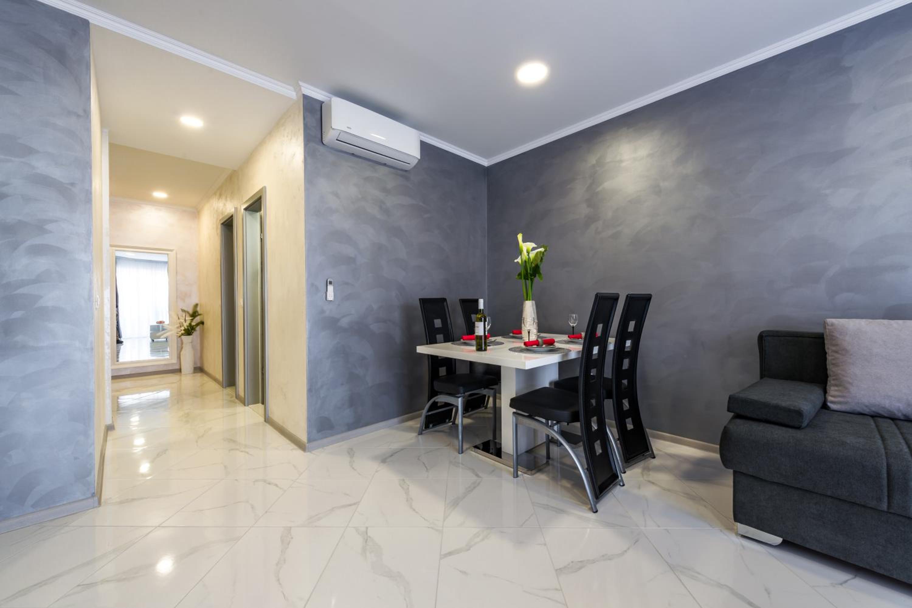 Two-Bedroom Apartment - Photo 32