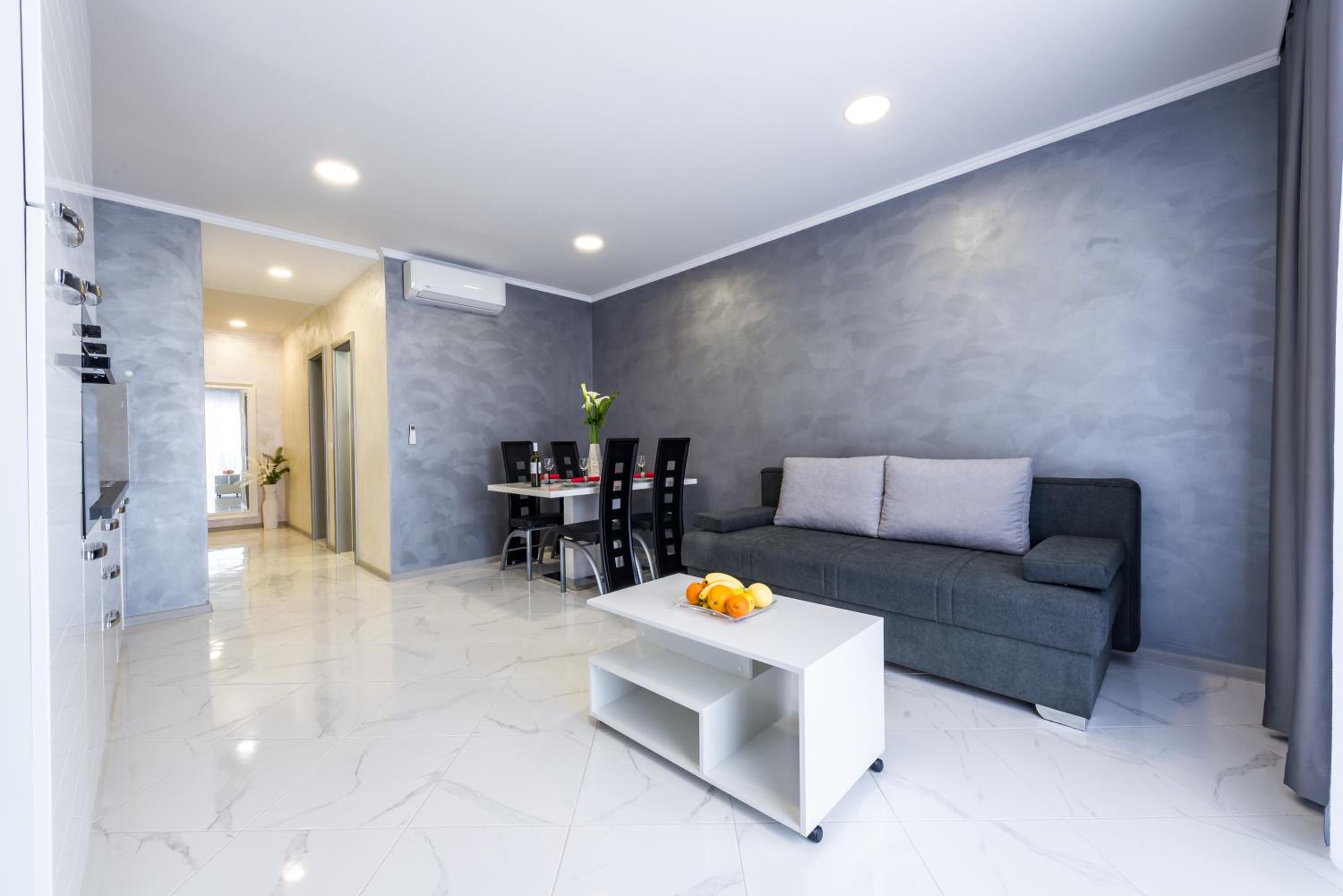 Two-Bedroom Apartment - Photo 31