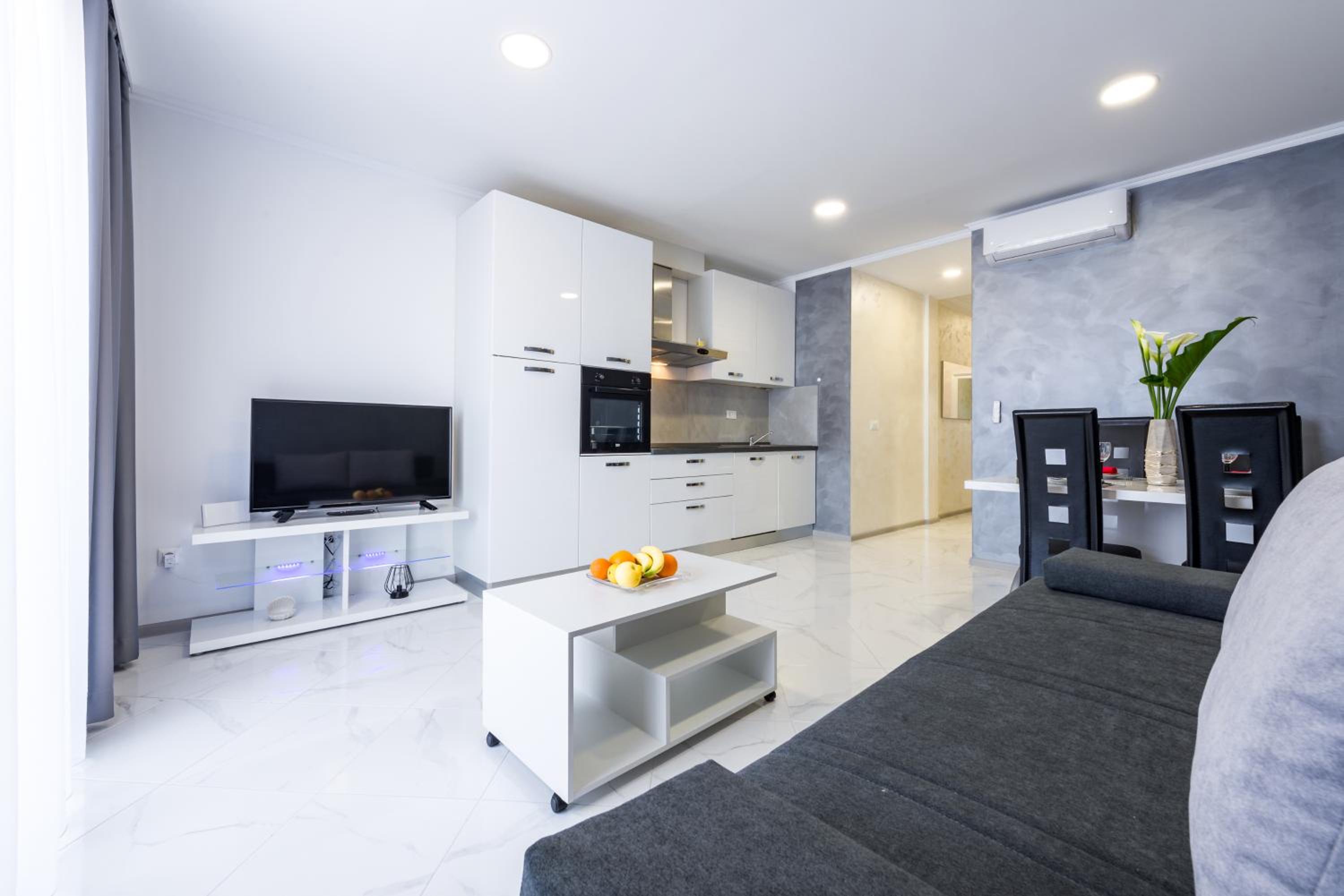 Two-Bedroom Apartment - Photo 30