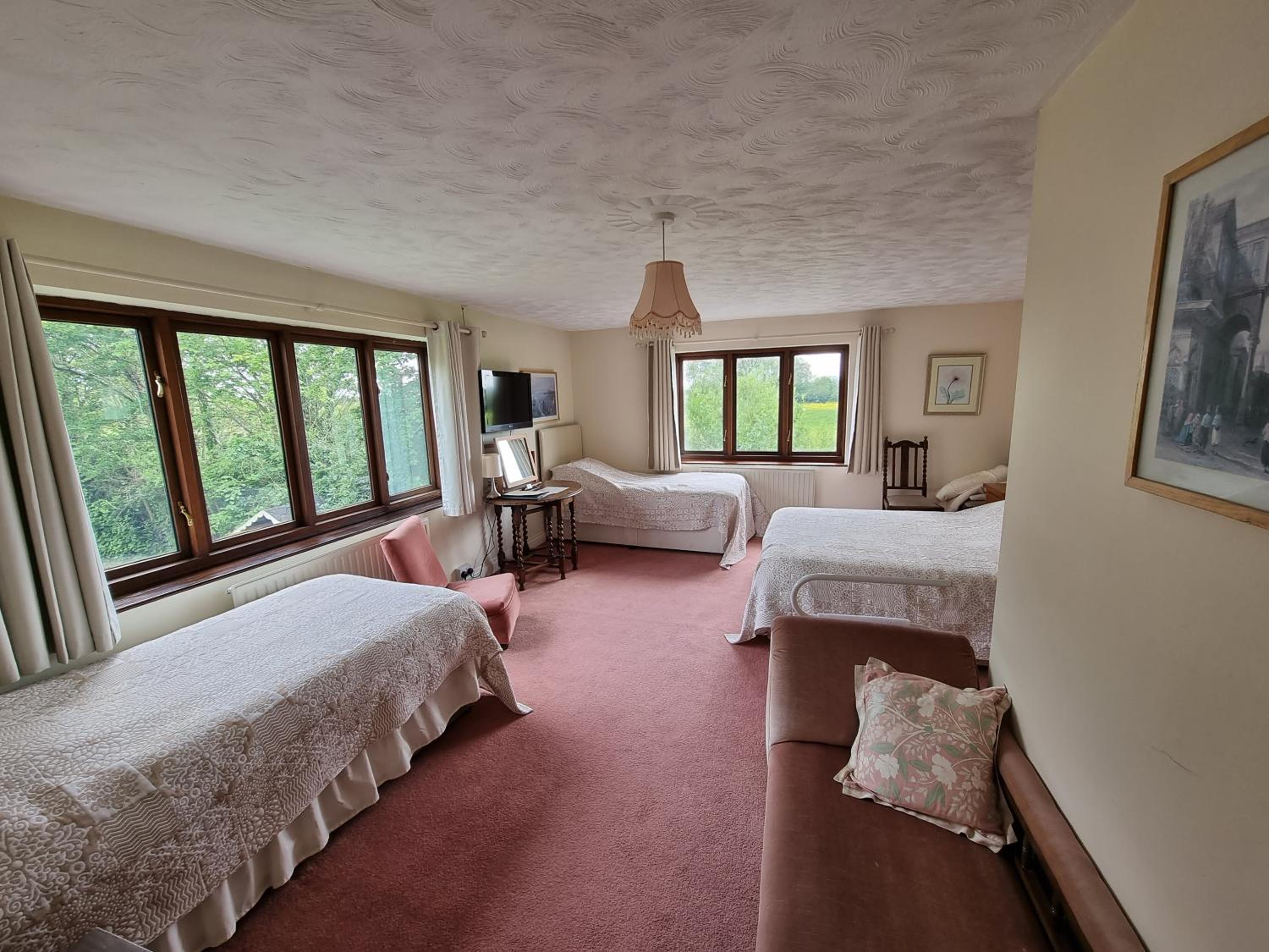 Quadruple Room with Garden View - Photo 1
