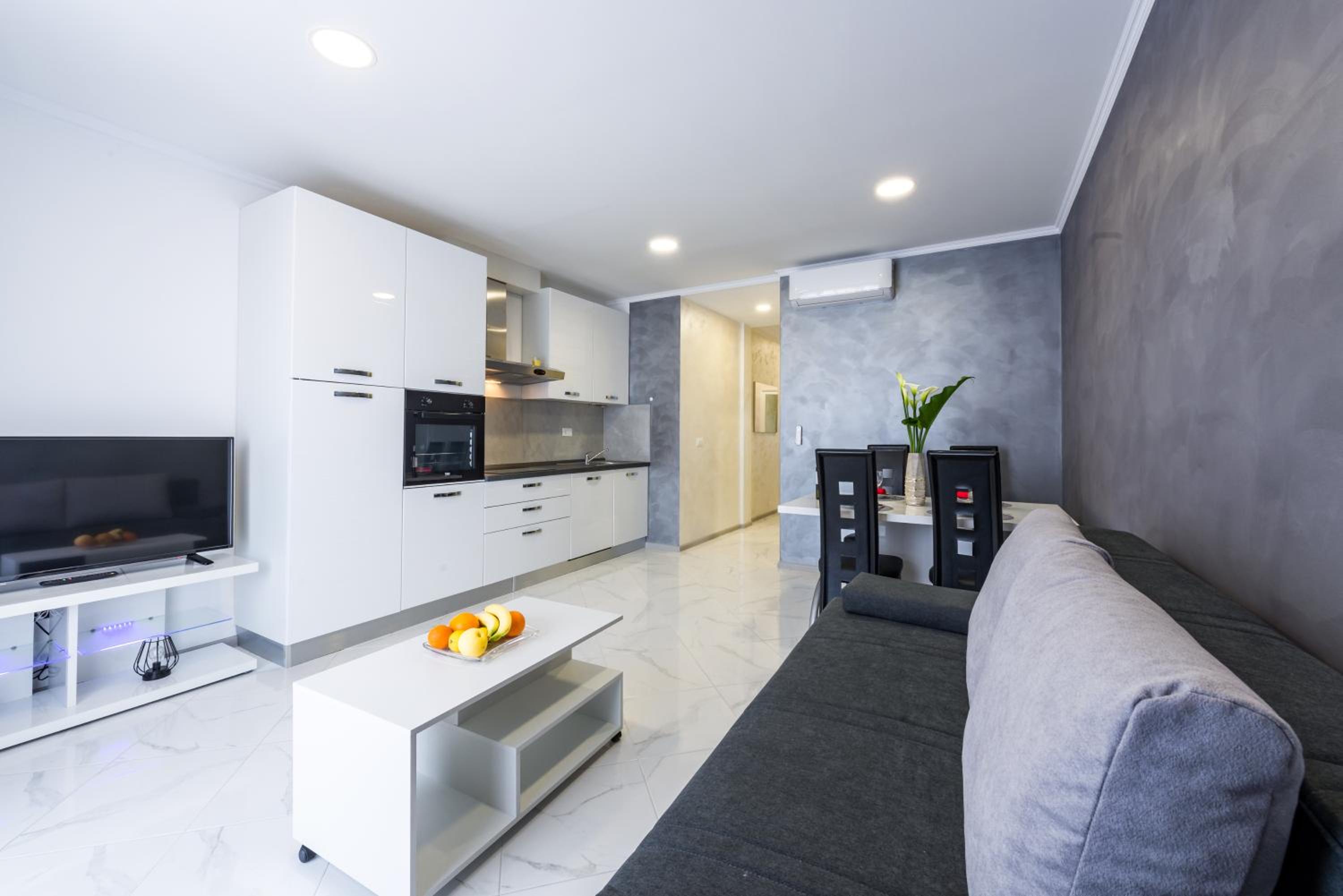 Two-Bedroom Apartment - Photo 25