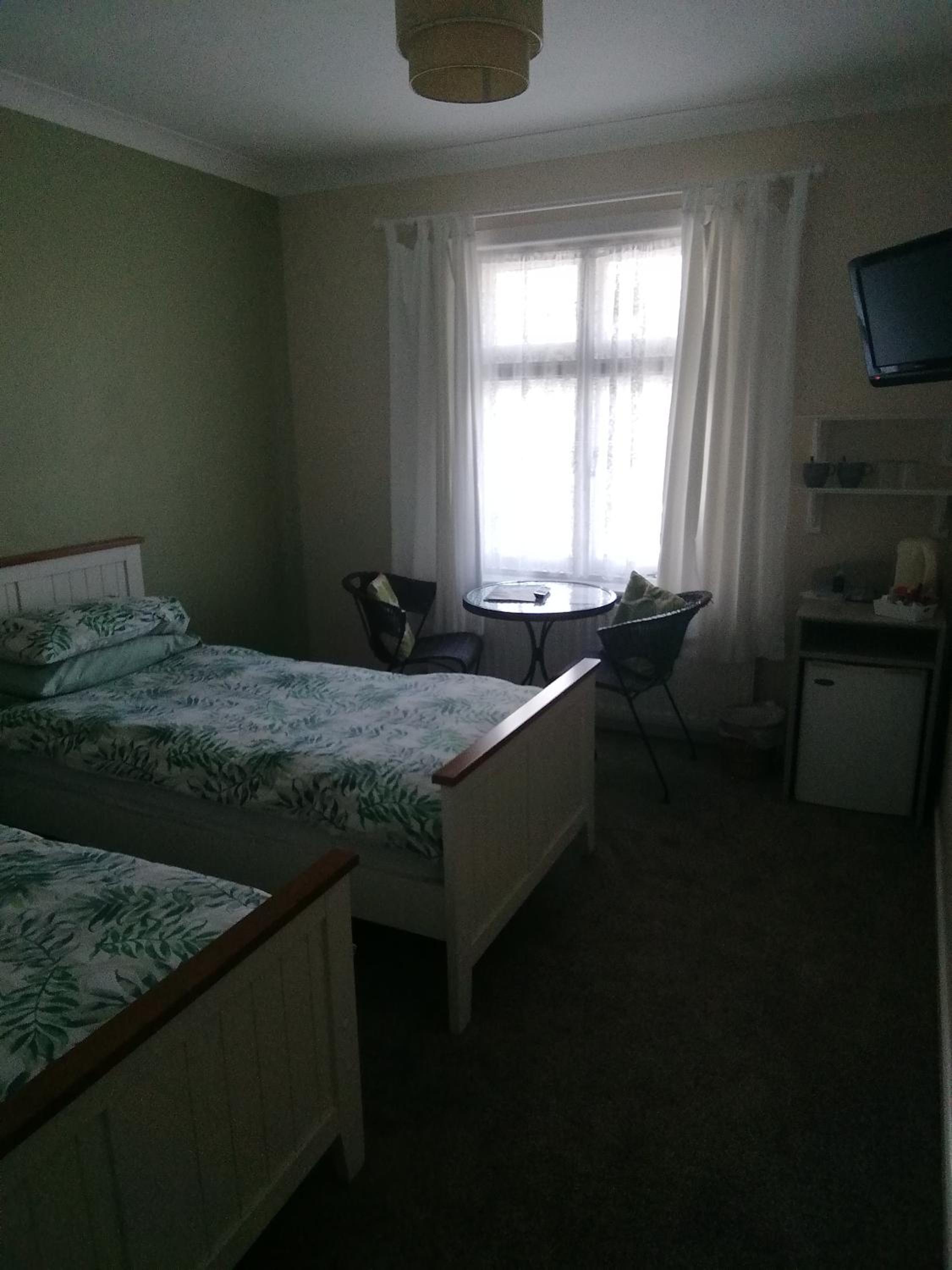 Standard Twin Room photo 3