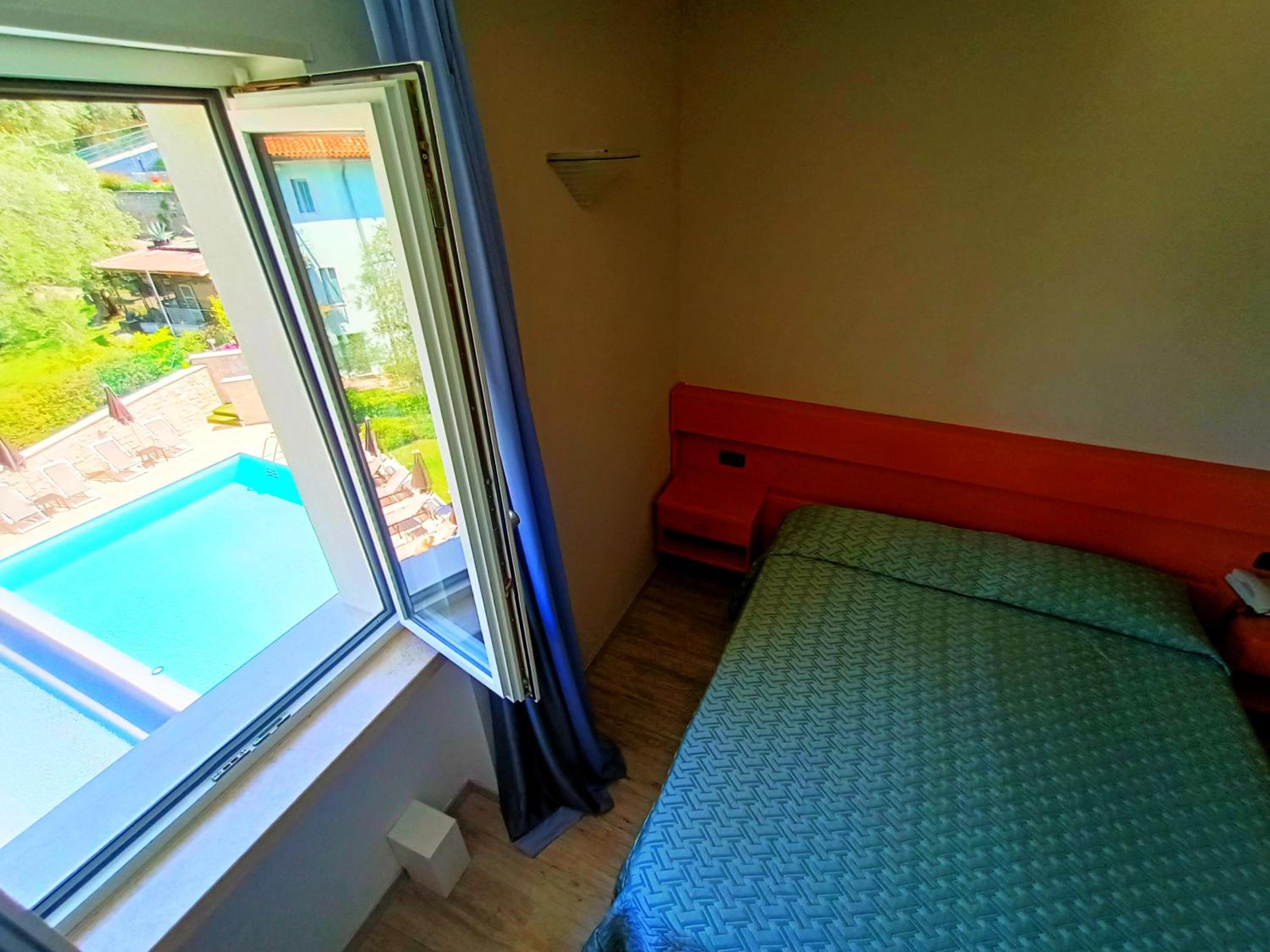 Double Room with Pool View