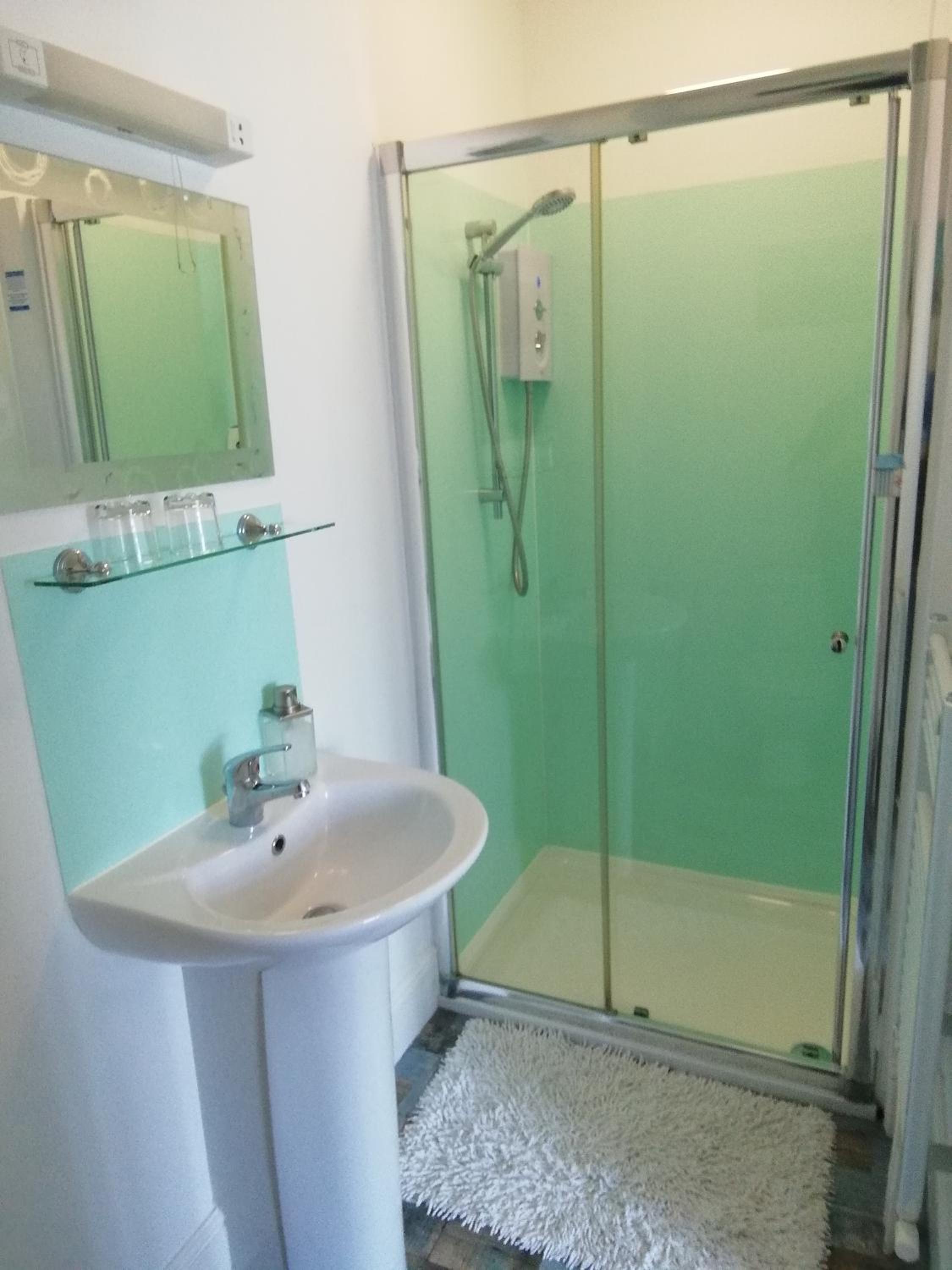 Classic Double Room with Shower photo 3