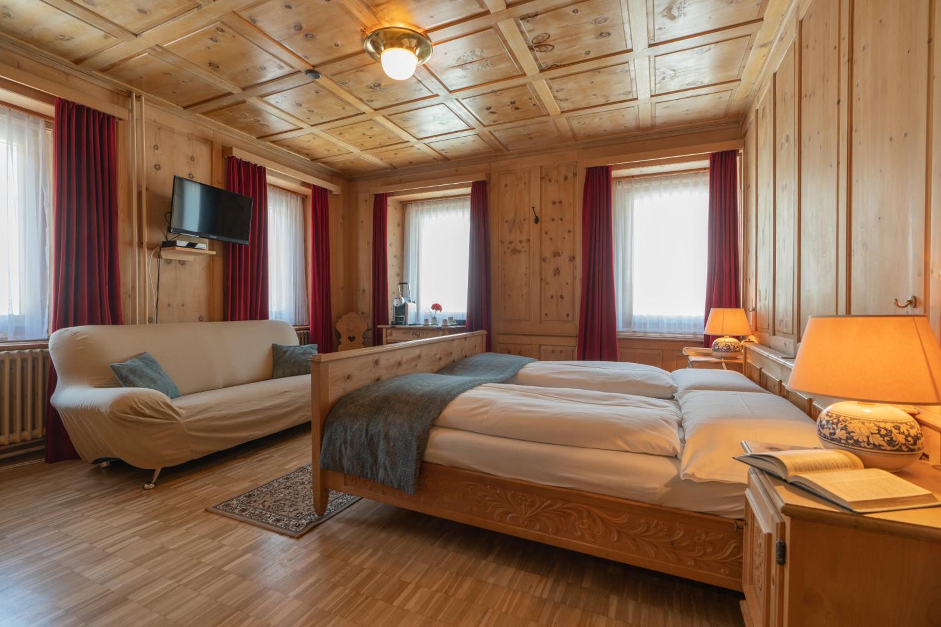 Superior Double or Twin Room - Photo 4