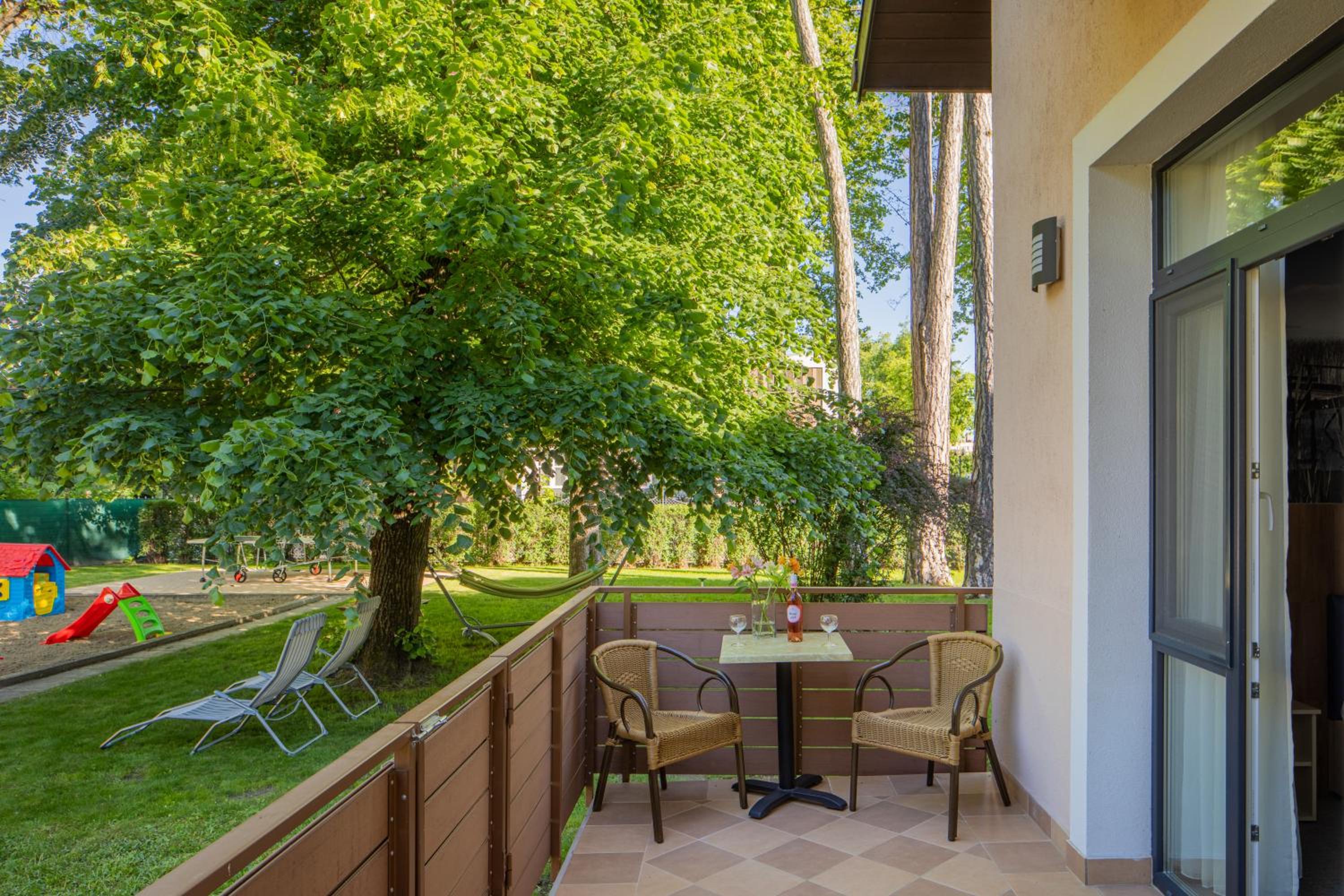 Twin Room with Garden View photo 2