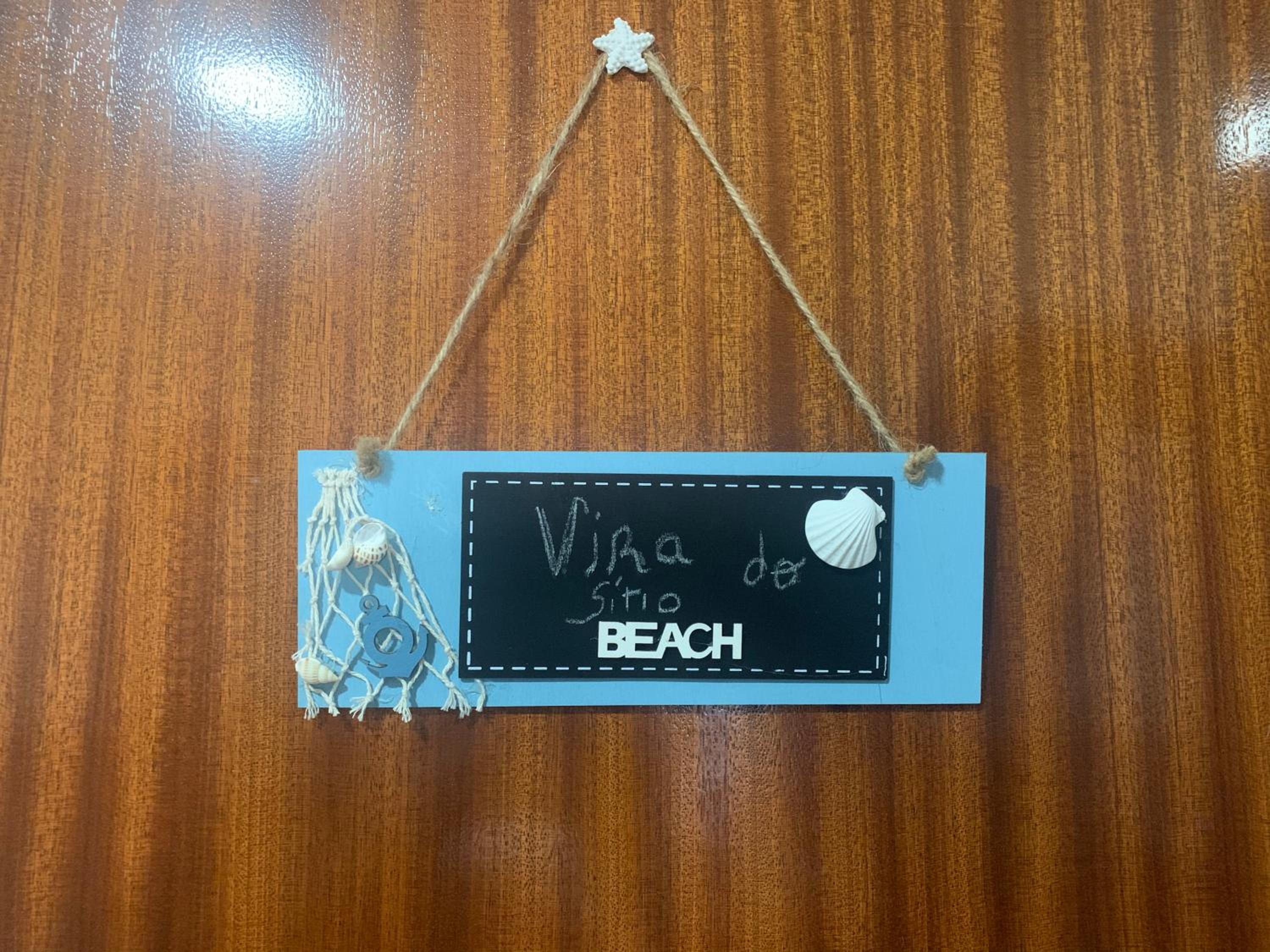 Deluxe Room (2 Adults + 1 Child) - Photo 3