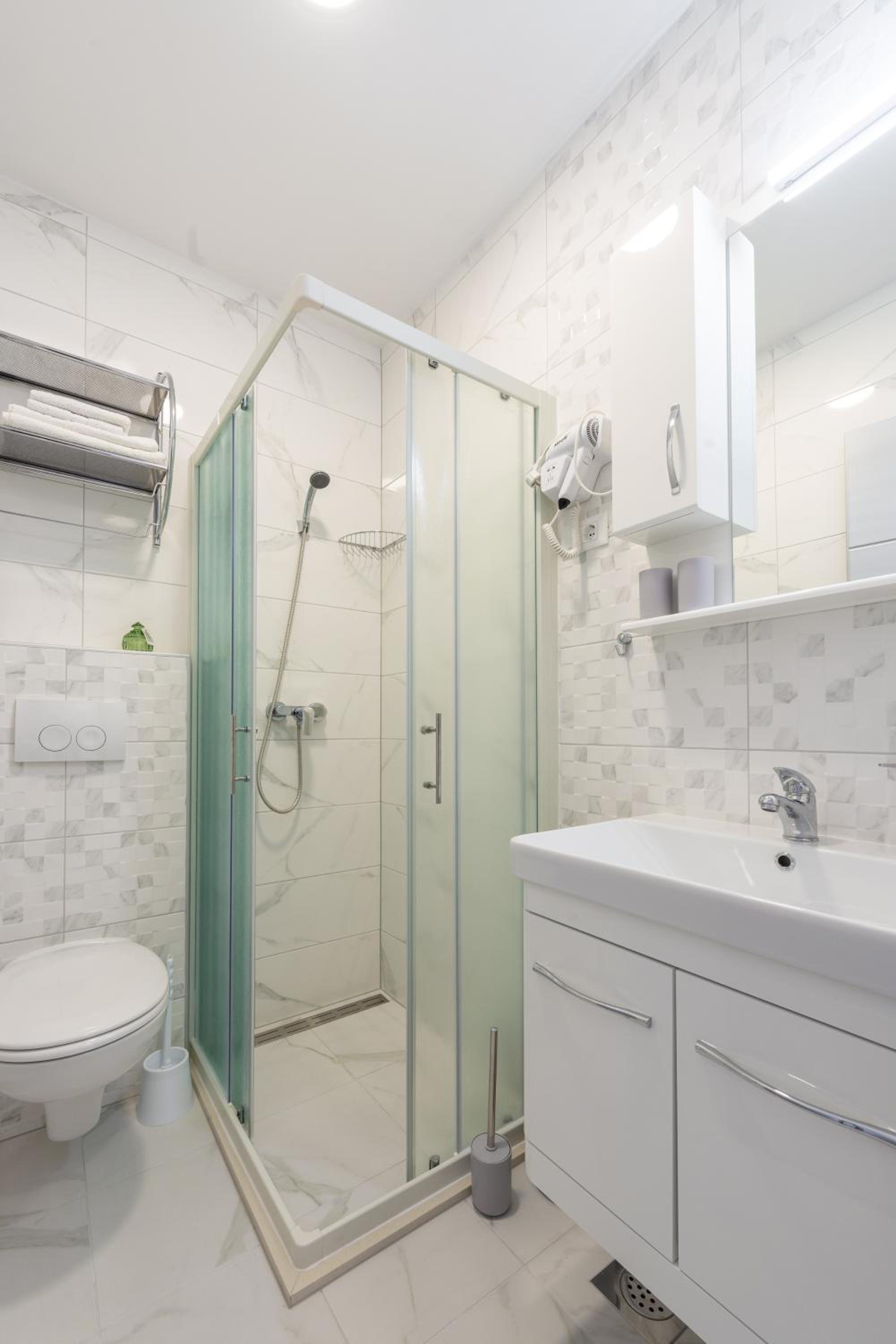 Two-Bedroom Apartment - Photo 11